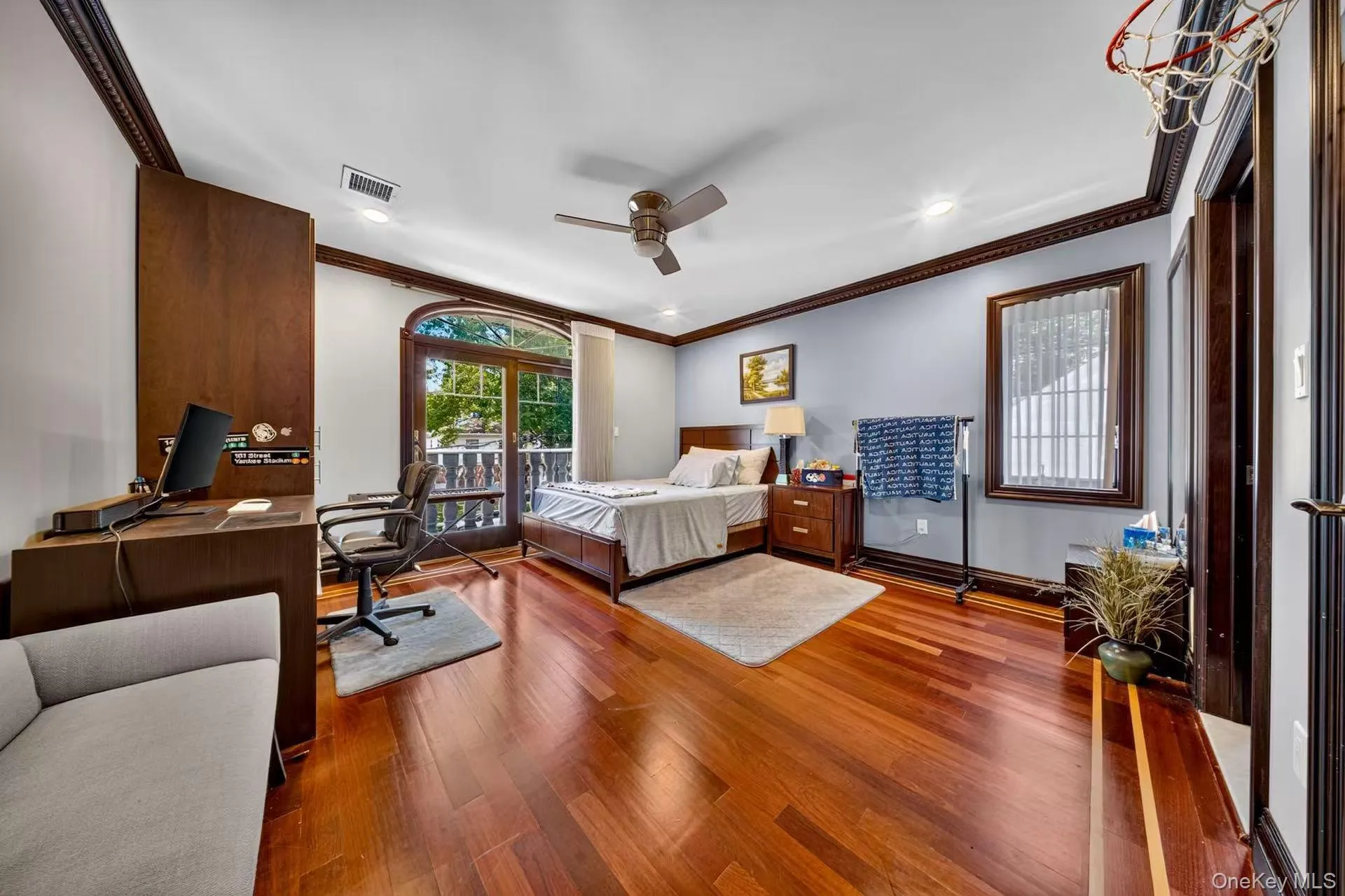 242-14 83rd Avenue, New York, NY, 5 Bedrooms Bedrooms, 12 Rooms Rooms,5 BathroomsBathrooms,Residential,For Rent,83rd,0,1019866 242-14 83rd Avenue, New York, NY, 5 Bedrooms Bedrooms, 12 Rooms Rooms,5 BathroomsBathrooms,Residential,For Rent,83rd,0,1019866