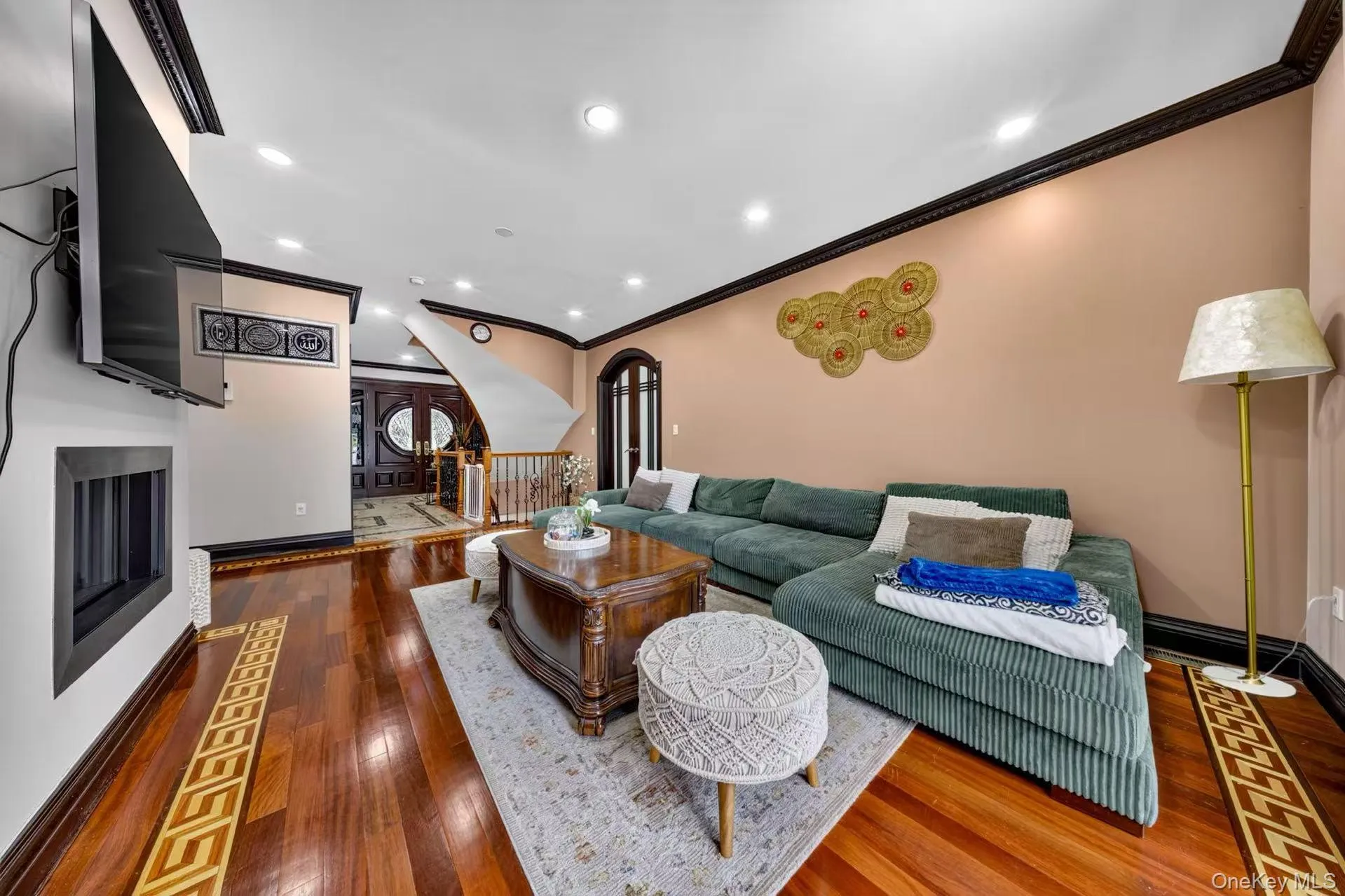 242-14 83rd Avenue, New York, NY, 5 Bedrooms Bedrooms, 12 Rooms Rooms,5 BathroomsBathrooms,Residential,For Rent,83rd,0,1019866 242-14 83rd Avenue, New York, NY, 5 Bedrooms Bedrooms, 12 Rooms Rooms,5 BathroomsBathrooms,Residential,For Rent,83rd,0,1019866