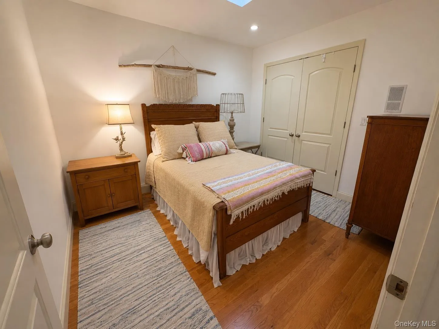 101-06 Shore Front Parkway, New York, NY, 2 Bedrooms Bedrooms, 6 Rooms Rooms,2 BathroomsBathrooms,Residential,For Rent,Shore Front,0,1019868 101-06 Shore Front Parkway, New York, NY, 2 Bedrooms Bedrooms, 6 Rooms Rooms,2 BathroomsBathrooms,Residential,For Rent,Shore Front,0,1019868