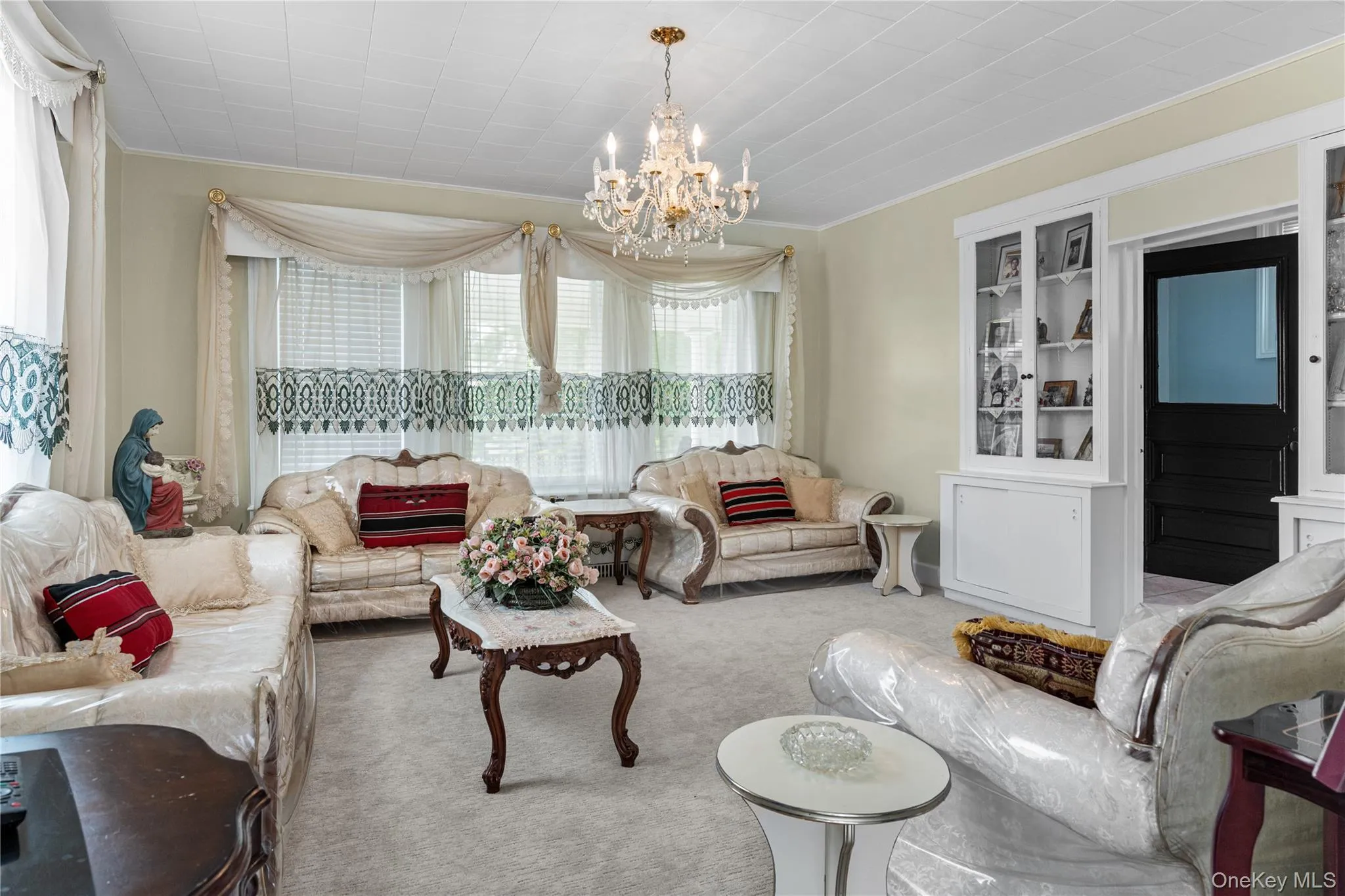 1st floor Formal Livingroom 1st floor Formal Livingroom