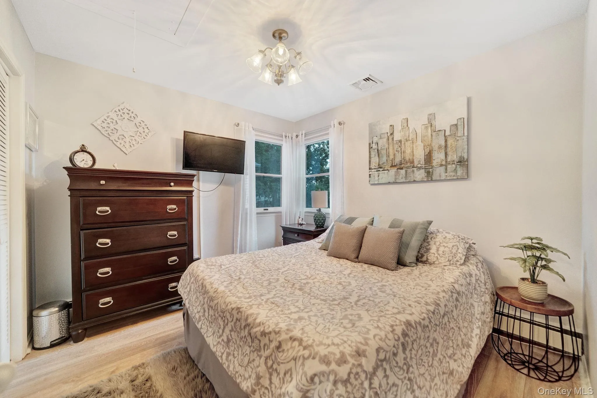 179 Scarcliffe Drive, Hempstead, NY, 3 Bedrooms Bedrooms, 7 Rooms Rooms,1 BathroomBathrooms,Residential,For Rent,Scarcliffe,0,1019875 179 Scarcliffe Drive, Hempstead, NY, 3 Bedrooms Bedrooms, 7 Rooms Rooms,1 BathroomBathrooms,Residential,For Rent,Scarcliffe,0,1019875