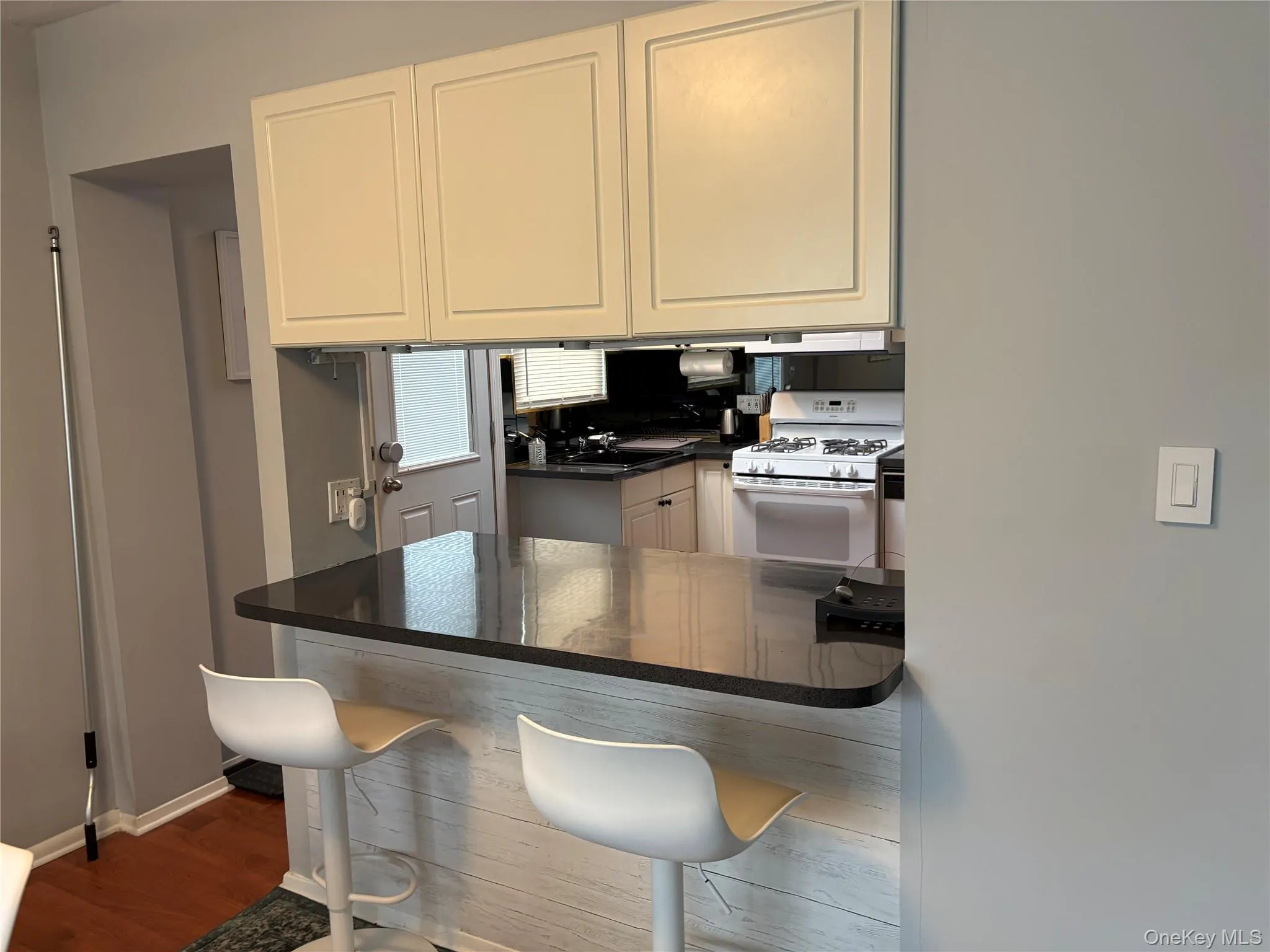 11 Madison Avenue, Hempstead, NY, 3 Bedrooms Bedrooms, 6 Rooms Rooms,2 BathroomsBathrooms,Residential,For Rent,Madison,0,1019877 11 Madison Avenue, Hempstead, NY, 3 Bedrooms Bedrooms, 6 Rooms Rooms,2 BathroomsBathrooms,Residential,For Rent,Madison,0,1019877