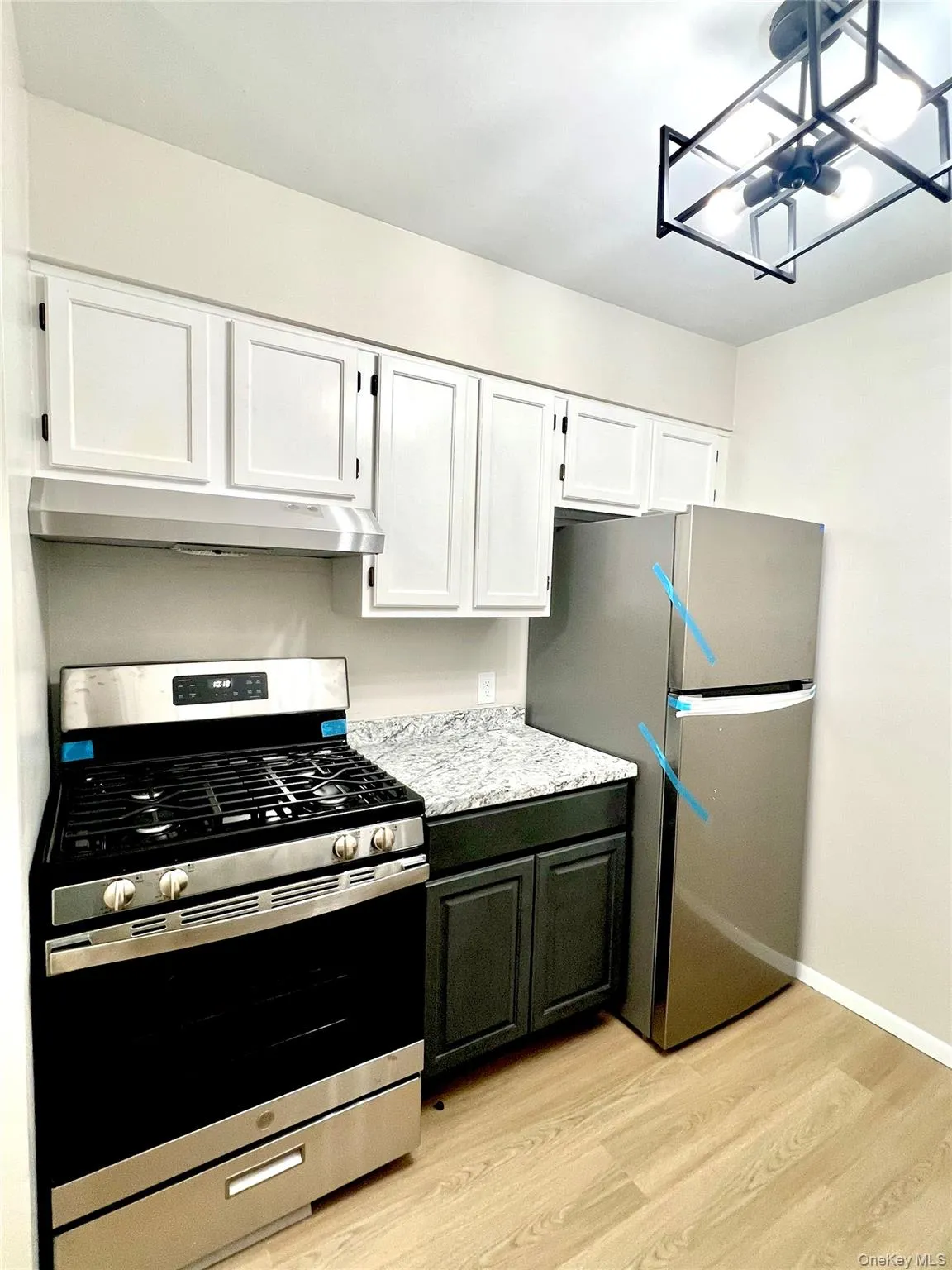 13-19 Cole Street, Port Jervis, NY, 1 Bedroom Bedrooms, 4 Rooms Rooms,1 BathroomBathrooms,Residential Lease,For Rent,Cole,0,1019879 13-19 Cole Street, Port Jervis, NY, 1 Bedroom Bedrooms, 4 Rooms Rooms,1 BathroomBathrooms,Residential Lease,For Rent,Cole,0,1019879