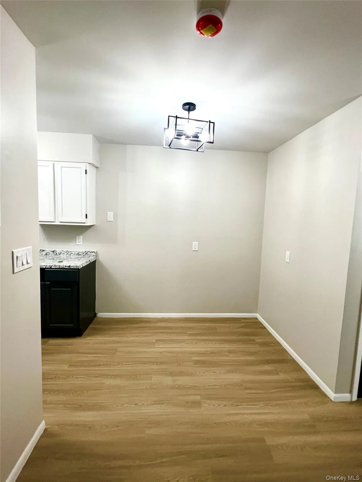 13-19 Cole Street, Port Jervis, NY, 1 Bedroom Bedrooms, 4 Rooms Rooms,1 BathroomBathrooms,Residential Lease,For Rent,Cole,0,1019879 13-19 Cole Street, Port Jervis, NY, 1 Bedroom Bedrooms, 4 Rooms Rooms,1 BathroomBathrooms,Residential Lease,For Rent,Cole,0,1019879