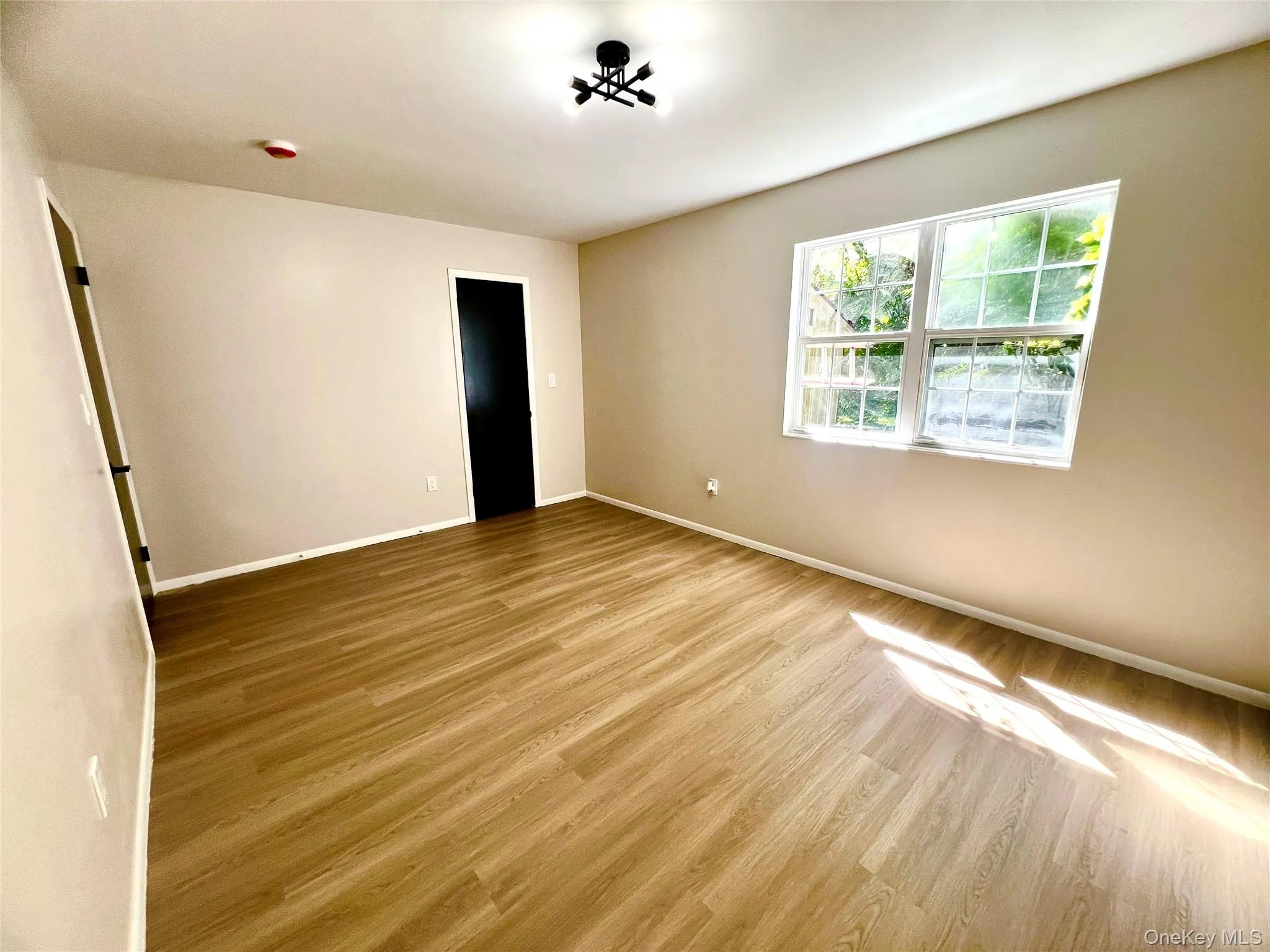 13-19 Cole Street, Port Jervis, NY, 1 Bedroom Bedrooms, 4 Rooms Rooms,1 BathroomBathrooms,Residential Lease,For Rent,Cole,0,1019879 13-19 Cole Street, Port Jervis, NY, 1 Bedroom Bedrooms, 4 Rooms Rooms,1 BathroomBathrooms,Residential Lease,For Rent,Cole,0,1019879