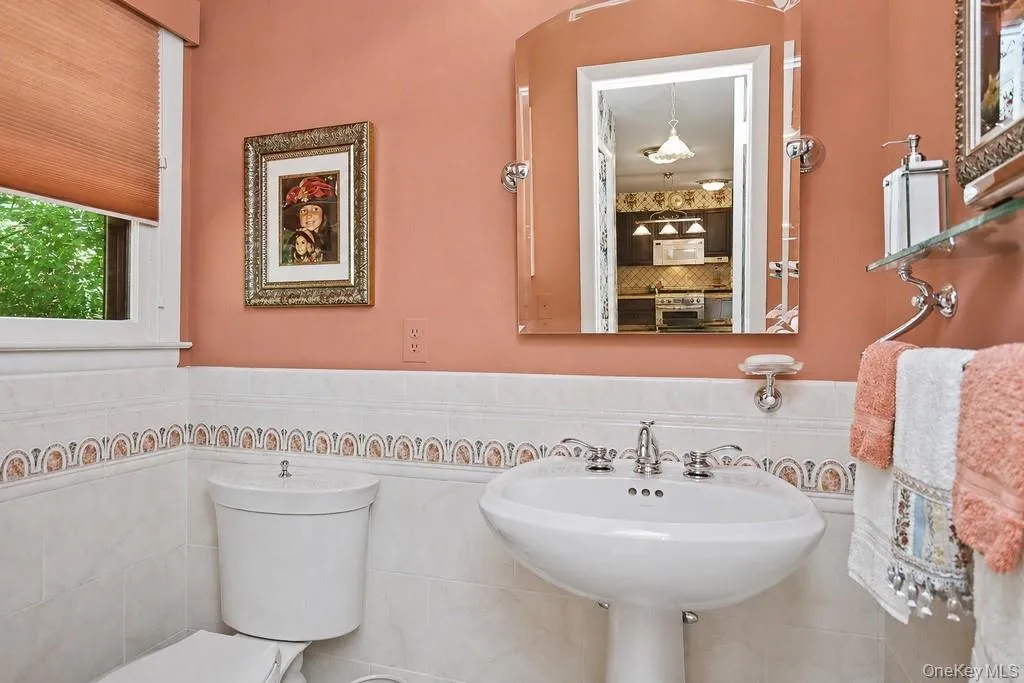 Powder Room Powder Room
