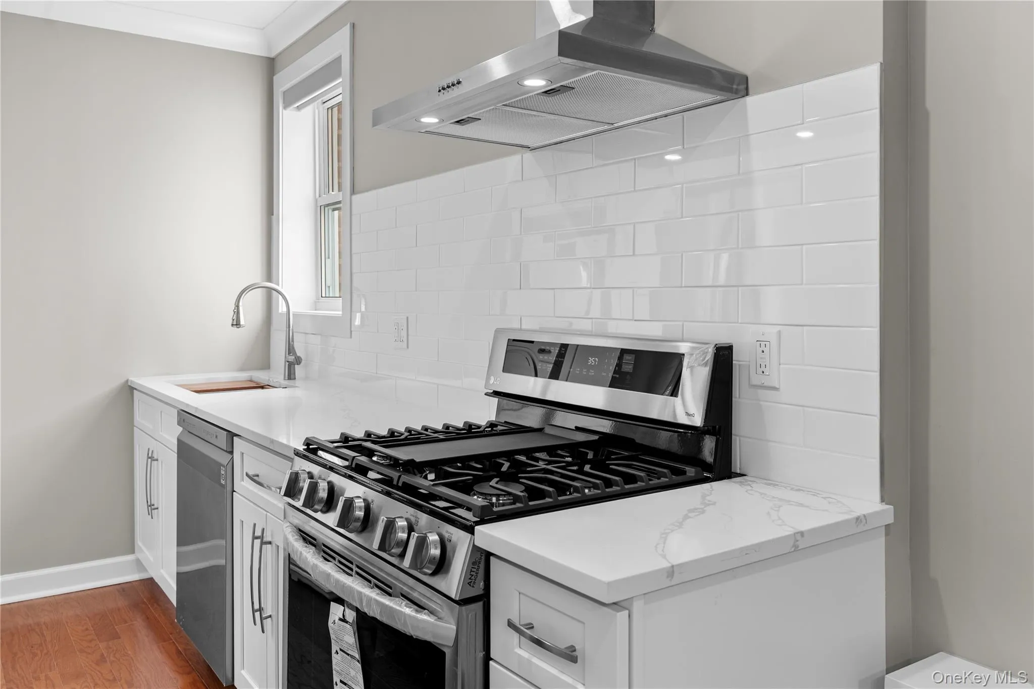 1133 Midland Avenue, Yonkers, NY, 2 Bedrooms Bedrooms, 4 Rooms Rooms,2 BathroomsBathrooms,Residential,For Rent,Midland,0,1019887 1133 Midland Avenue, Yonkers, NY, 2 Bedrooms Bedrooms, 4 Rooms Rooms,2 BathroomsBathrooms,Residential,For Rent,Midland,0,1019887