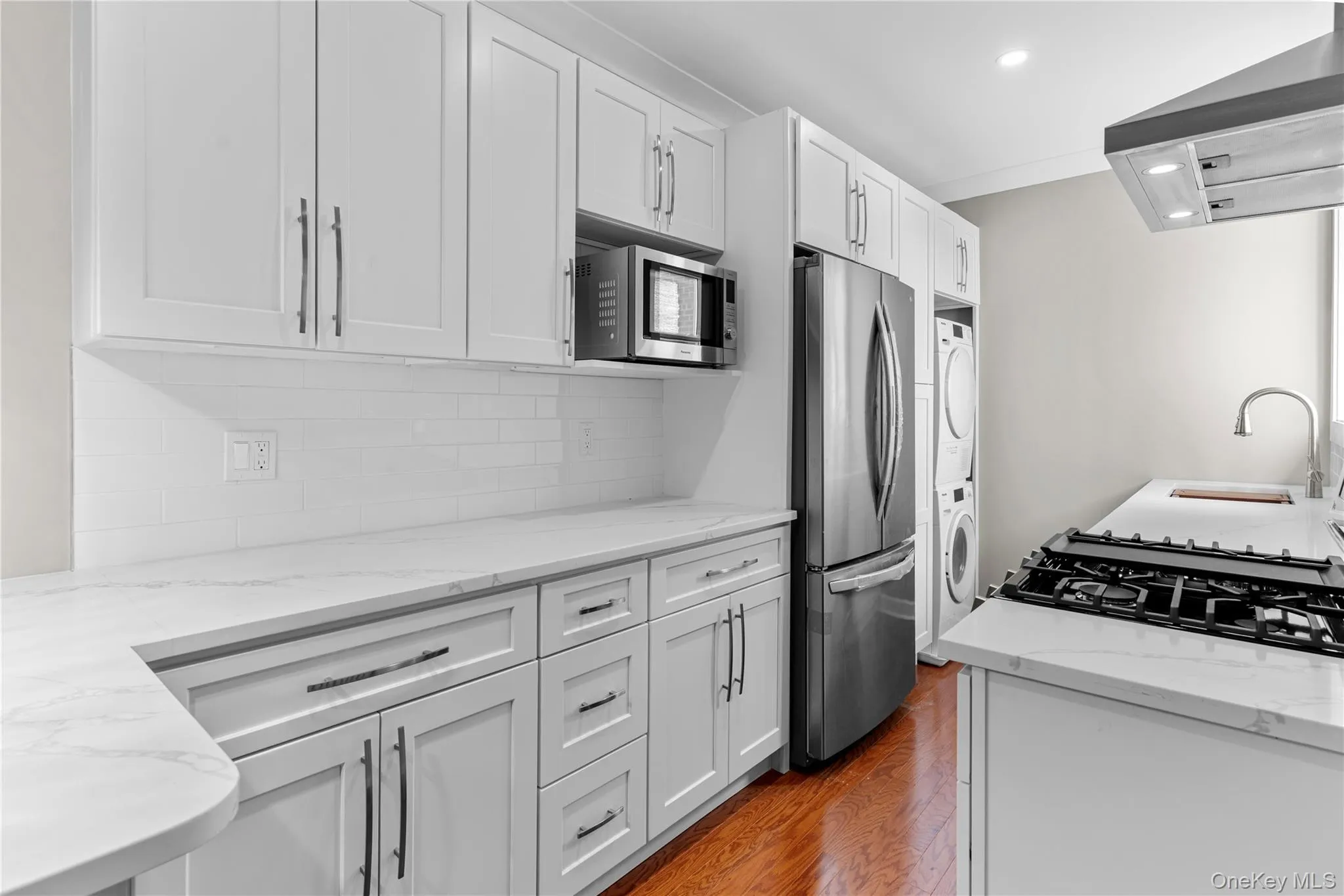 1133 Midland Avenue, Yonkers, NY, 2 Bedrooms Bedrooms, 4 Rooms Rooms,2 BathroomsBathrooms,Residential,For Rent,Midland,0,1019887 1133 Midland Avenue, Yonkers, NY, 2 Bedrooms Bedrooms, 4 Rooms Rooms,2 BathroomsBathrooms,Residential,For Rent,Midland,0,1019887