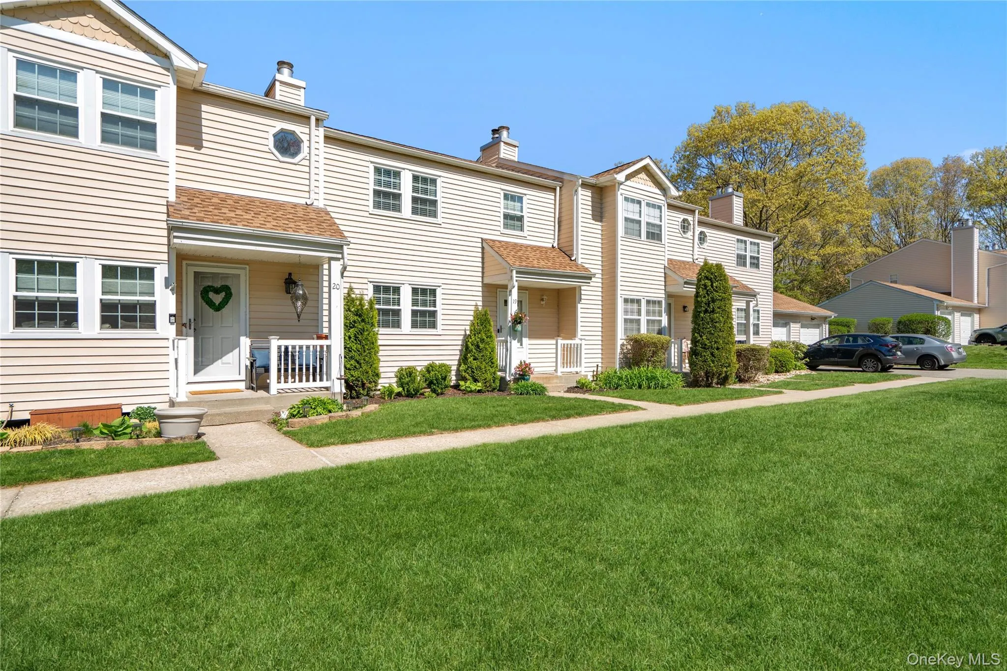 19 Paine Commons, Brookhaven, NY, 3 Bedrooms Bedrooms, 6 Rooms Rooms,1 BathroomBathrooms,Residential,For Rent,Paine Commons,0,1019890 19 Paine Commons, Brookhaven, NY, 3 Bedrooms Bedrooms, 6 Rooms Rooms,1 BathroomBathrooms,Residential,For Rent,Paine Commons,0,1019890