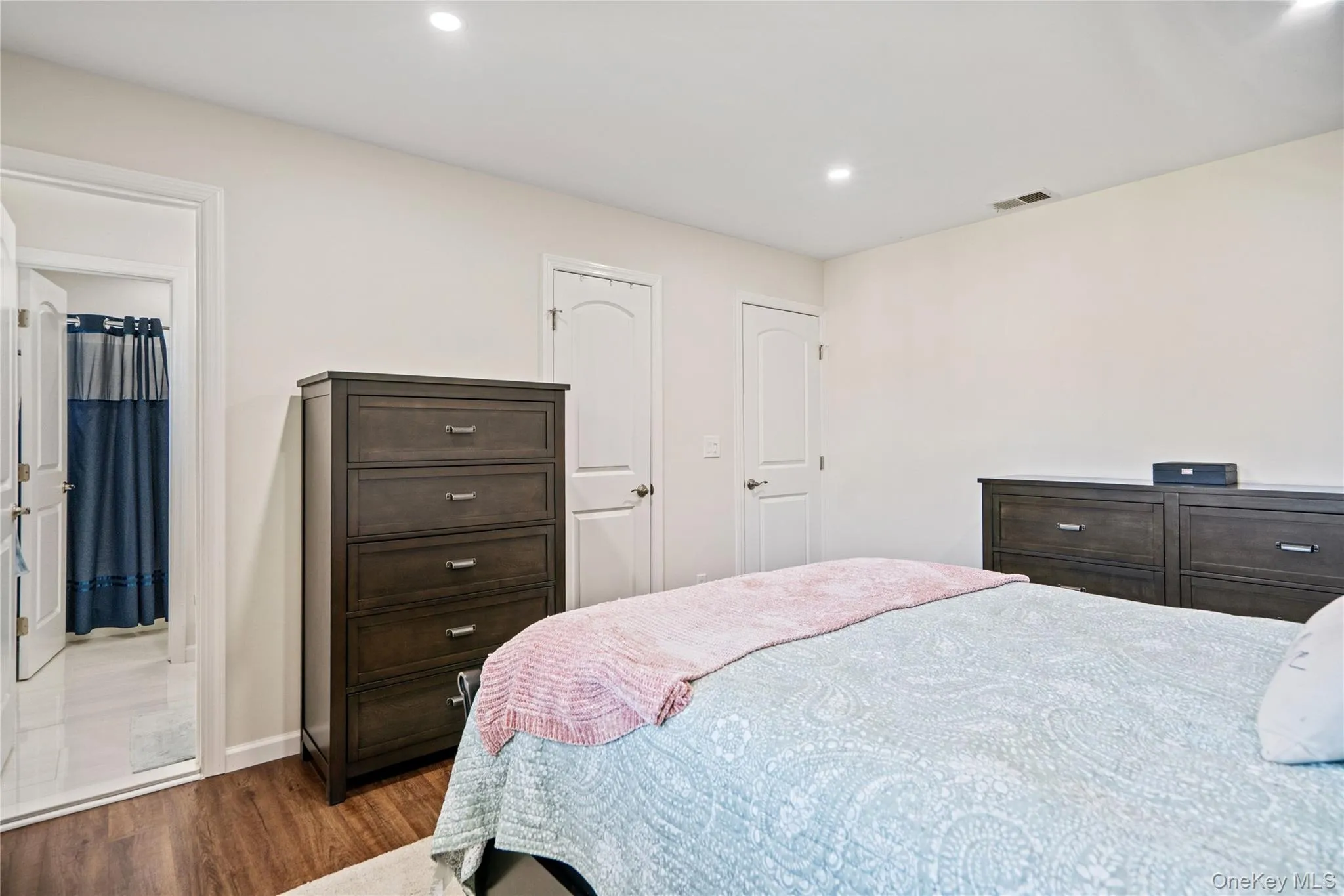 19 Paine Commons, Brookhaven, NY, 3 Bedrooms Bedrooms, 6 Rooms Rooms,1 BathroomBathrooms,Residential,For Rent,Paine Commons,0,1019890 19 Paine Commons, Brookhaven, NY, 3 Bedrooms Bedrooms, 6 Rooms Rooms,1 BathroomBathrooms,Residential,For Rent,Paine Commons,0,1019890