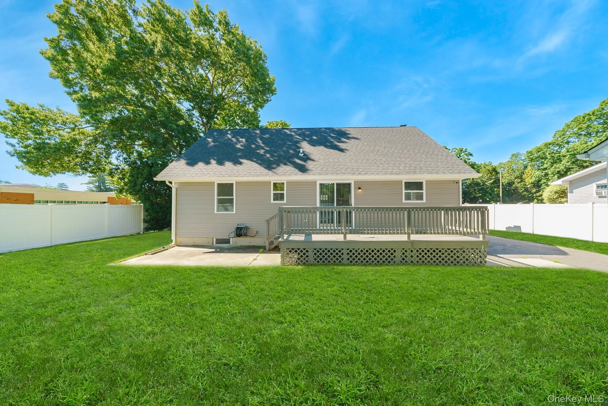 925 Liberty Street, Islip, NY, 4 Bedrooms Bedrooms, 8 Rooms Rooms,1 BathroomBathrooms,Residential,For Rent,Liberty,0,1019891 925 Liberty Street, Islip, NY, 4 Bedrooms Bedrooms, 8 Rooms Rooms,1 BathroomBathrooms,Residential,For Rent,Liberty,0,1019891