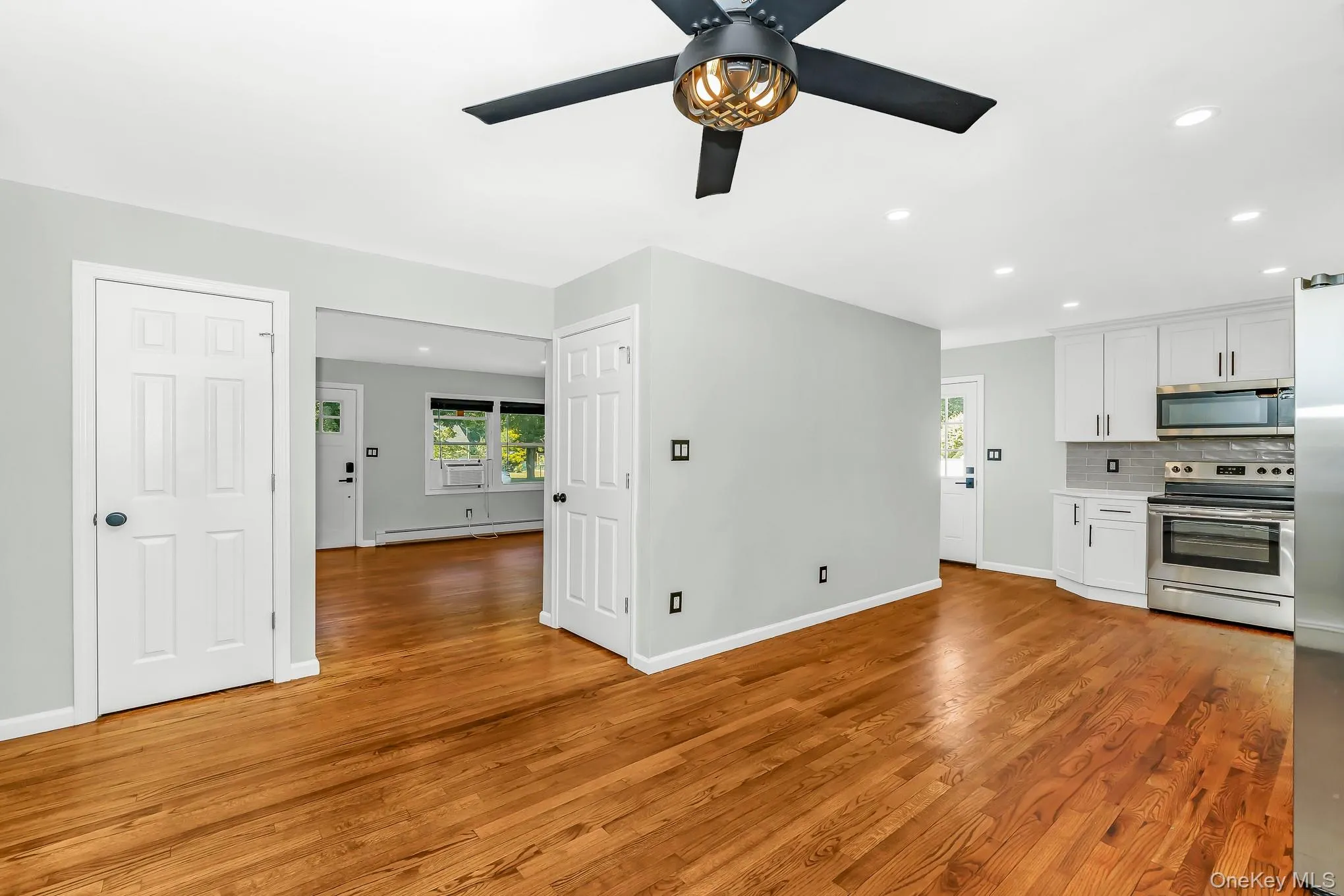 925 Liberty Street, Islip, NY, 4 Bedrooms Bedrooms, 8 Rooms Rooms,1 BathroomBathrooms,Residential,For Rent,Liberty,0,1019891 925 Liberty Street, Islip, NY, 4 Bedrooms Bedrooms, 8 Rooms Rooms,1 BathroomBathrooms,Residential,For Rent,Liberty,0,1019891