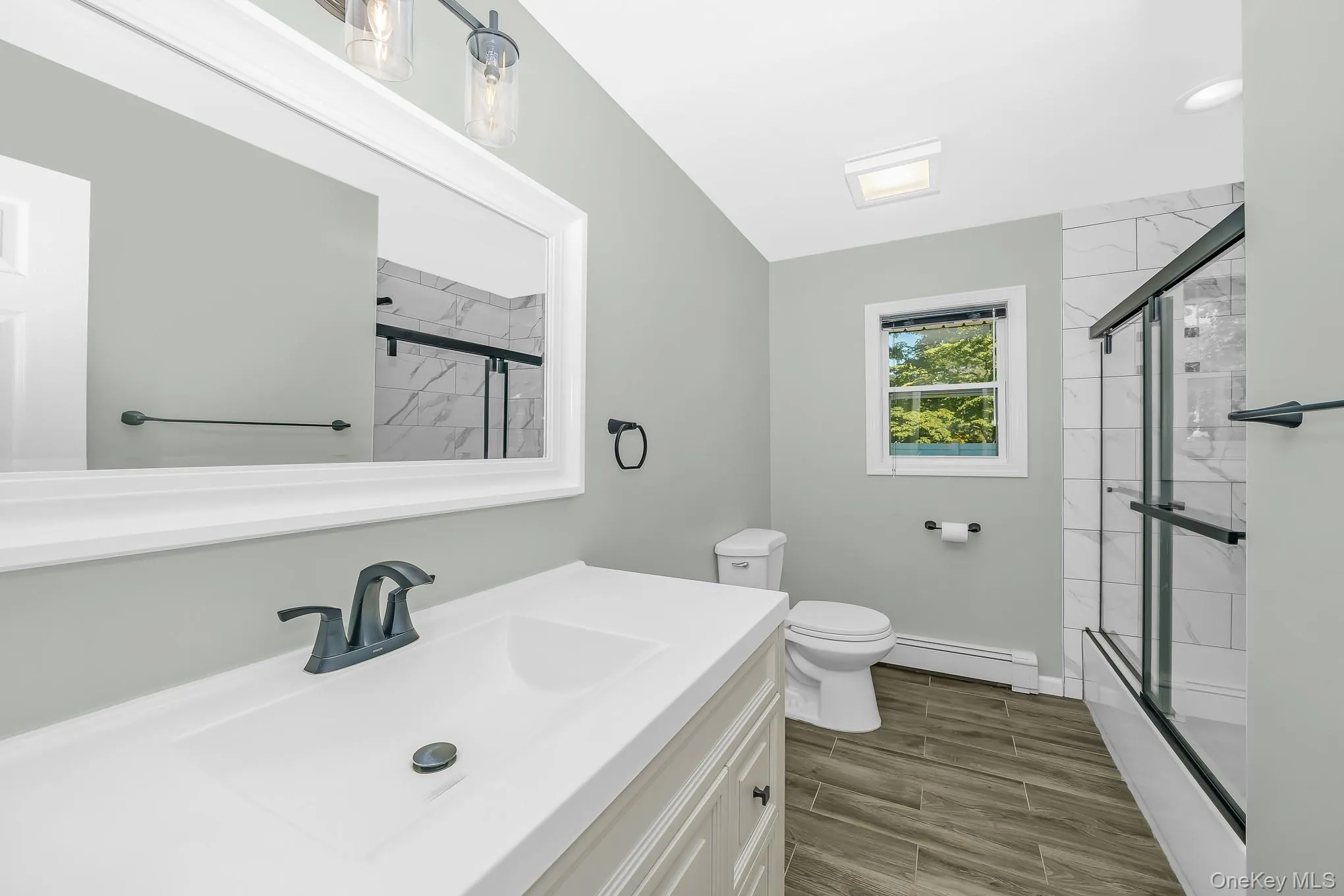 925 Liberty Street, Islip, NY, 4 Bedrooms Bedrooms, 8 Rooms Rooms,1 BathroomBathrooms,Residential,For Rent,Liberty,0,1019891 925 Liberty Street, Islip, NY, 4 Bedrooms Bedrooms, 8 Rooms Rooms,1 BathroomBathrooms,Residential,For Rent,Liberty,0,1019891
