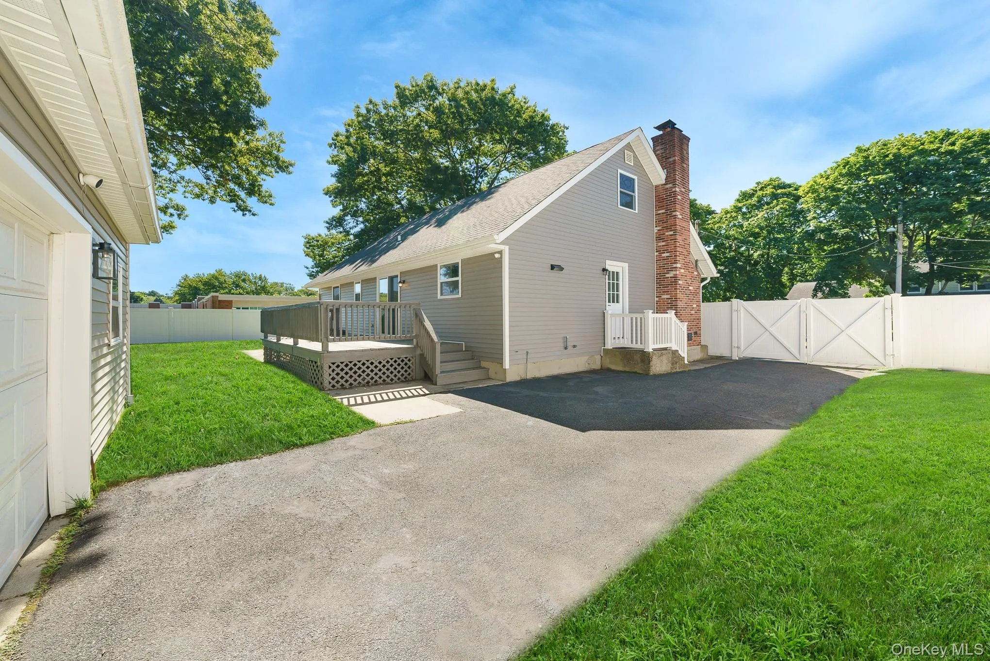 925 Liberty Street, Islip, NY, 4 Bedrooms Bedrooms, 8 Rooms Rooms,1 BathroomBathrooms,Residential,For Rent,Liberty,0,1019891 925 Liberty Street, Islip, NY, 4 Bedrooms Bedrooms, 8 Rooms Rooms,1 BathroomBathrooms,Residential,For Rent,Liberty,0,1019891