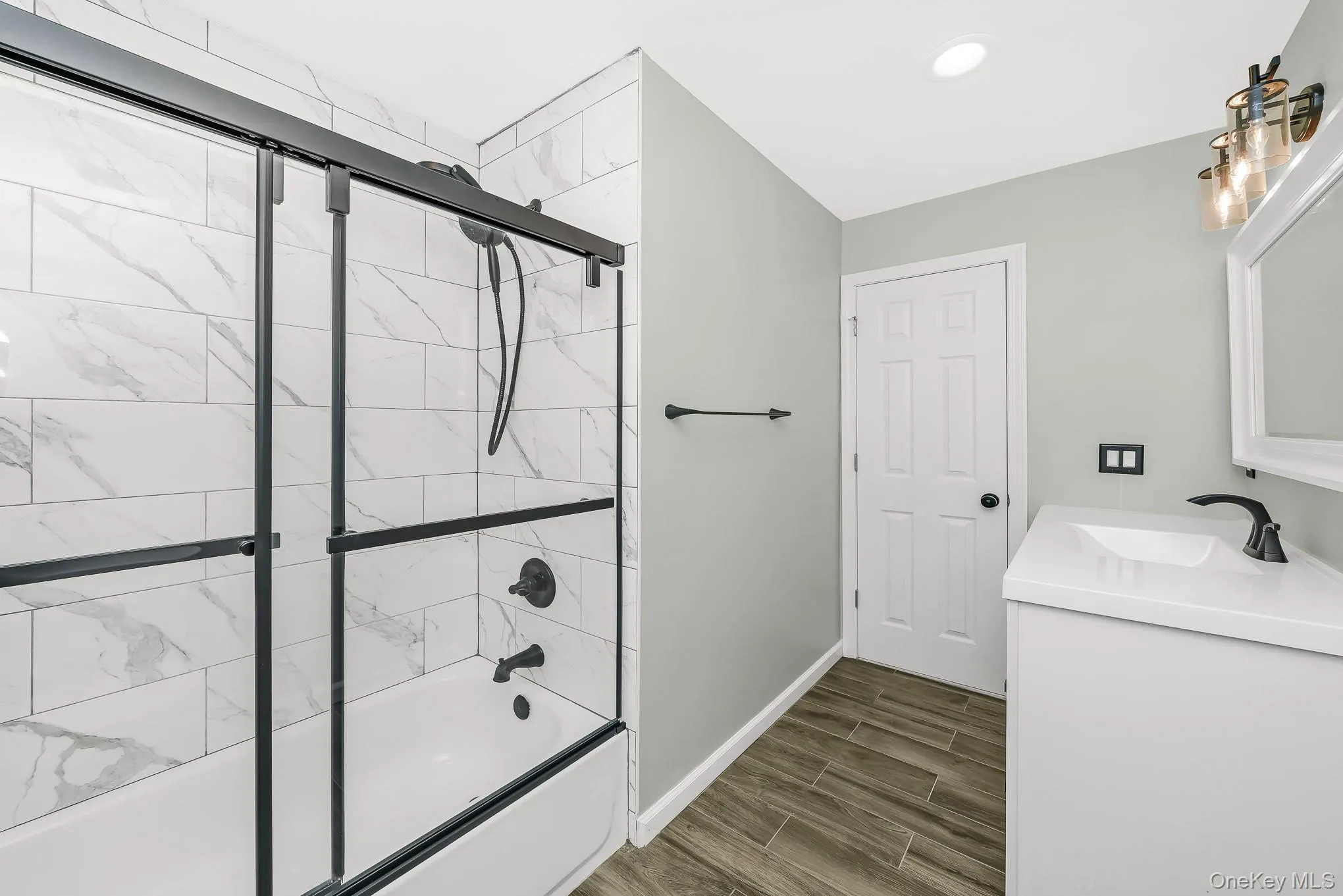 925 Liberty Street, Islip, NY, 4 Bedrooms Bedrooms, 8 Rooms Rooms,1 BathroomBathrooms,Residential,For Rent,Liberty,0,1019891 925 Liberty Street, Islip, NY, 4 Bedrooms Bedrooms, 8 Rooms Rooms,1 BathroomBathrooms,Residential,For Rent,Liberty,0,1019891