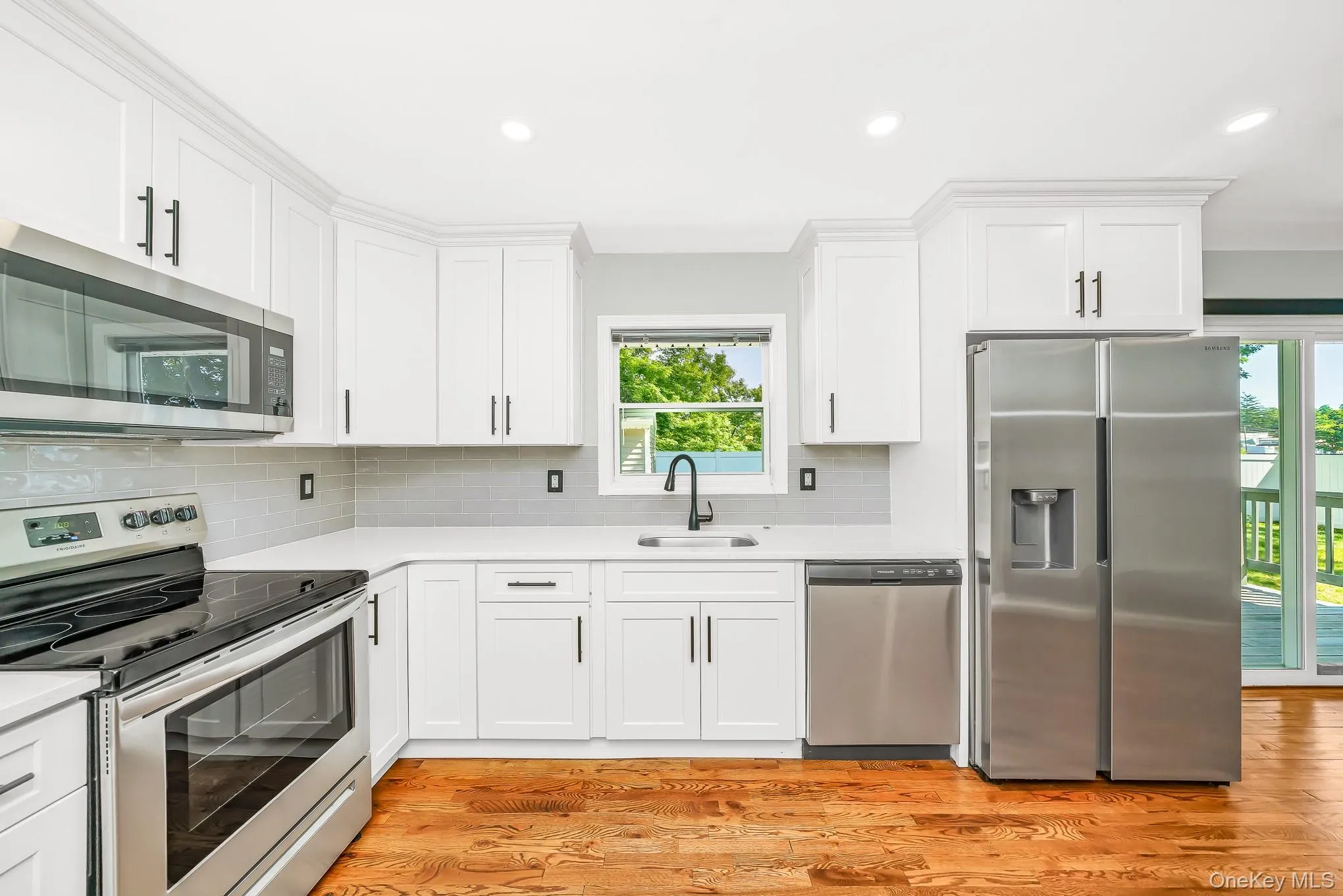 925 Liberty Street, Islip, NY, 4 Bedrooms Bedrooms, 8 Rooms Rooms,1 BathroomBathrooms,Residential,For Rent,Liberty,0,1019891 925 Liberty Street, Islip, NY, 4 Bedrooms Bedrooms, 8 Rooms Rooms,1 BathroomBathrooms,Residential,For Rent,Liberty,0,1019891