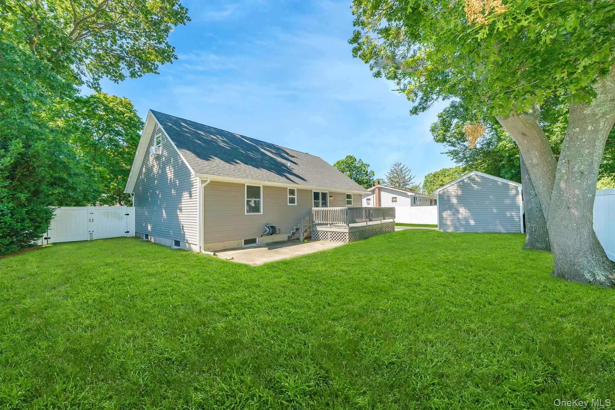 925 Liberty Street, Islip, NY, 4 Bedrooms Bedrooms, 8 Rooms Rooms,1 BathroomBathrooms,Residential,For Rent,Liberty,0,1019891 925 Liberty Street, Islip, NY, 4 Bedrooms Bedrooms, 8 Rooms Rooms,1 BathroomBathrooms,Residential,For Rent,Liberty,0,1019891