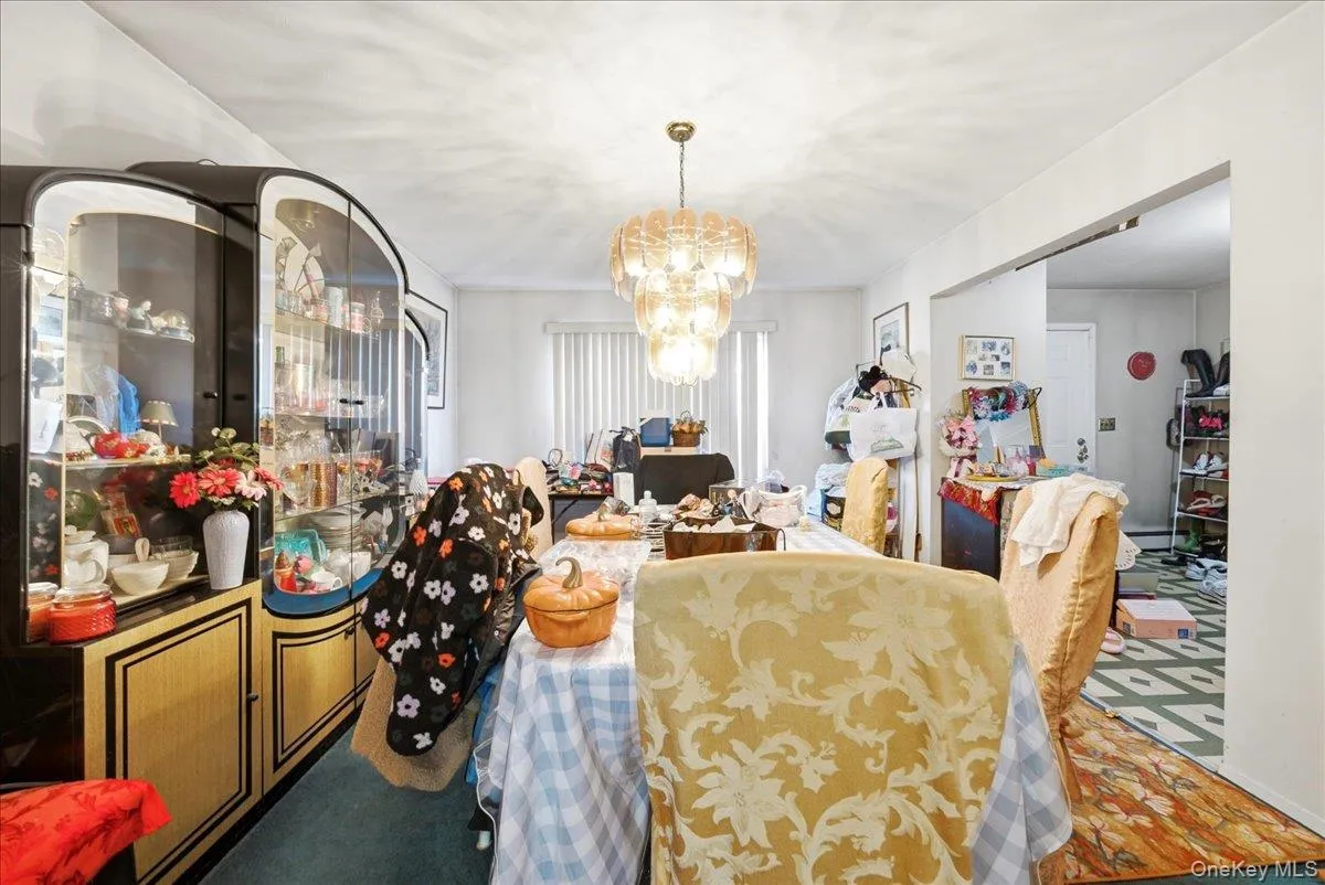7 Apple Blossom Lane, Brookhaven, NY, 4 Bedrooms Bedrooms, 10 Rooms Rooms,3 BathroomsBathrooms,Residential,For Rent,Apple Blossom,0,1019899 7 Apple Blossom Lane, Brookhaven, NY, 4 Bedrooms Bedrooms, 10 Rooms Rooms,3 BathroomsBathrooms,Residential,For Rent,Apple Blossom,0,1019899