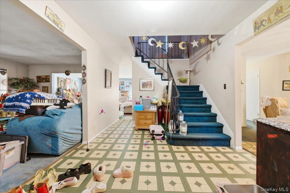 7 Apple Blossom Lane, Brookhaven, NY, 4 Bedrooms Bedrooms, 10 Rooms Rooms,3 BathroomsBathrooms,Residential,For Rent,Apple Blossom,0,1019899 7 Apple Blossom Lane, Brookhaven, NY, 4 Bedrooms Bedrooms, 10 Rooms Rooms,3 BathroomsBathrooms,Residential,For Rent,Apple Blossom,0,1019899