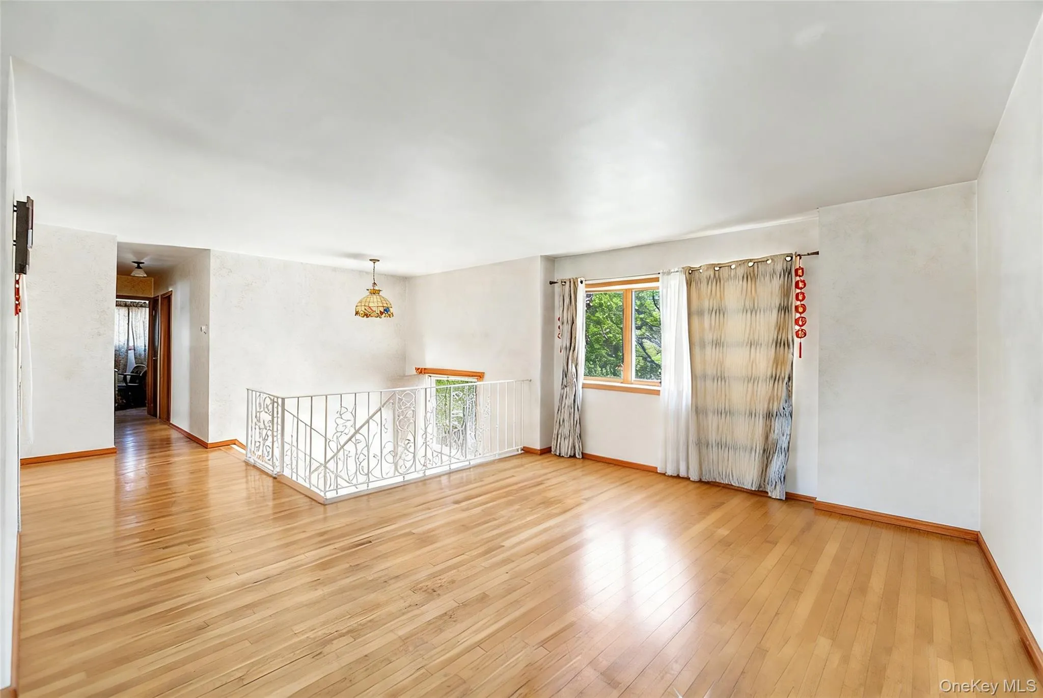 14 Laurel Place, Hempstead, NY, 5 Bedrooms Bedrooms, 7 Rooms Rooms,2 BathroomsBathrooms,Residential,For Rent,Laurel,0,1019900 14 Laurel Place, Hempstead, NY, 5 Bedrooms Bedrooms, 7 Rooms Rooms,2 BathroomsBathrooms,Residential,For Rent,Laurel,0,1019900