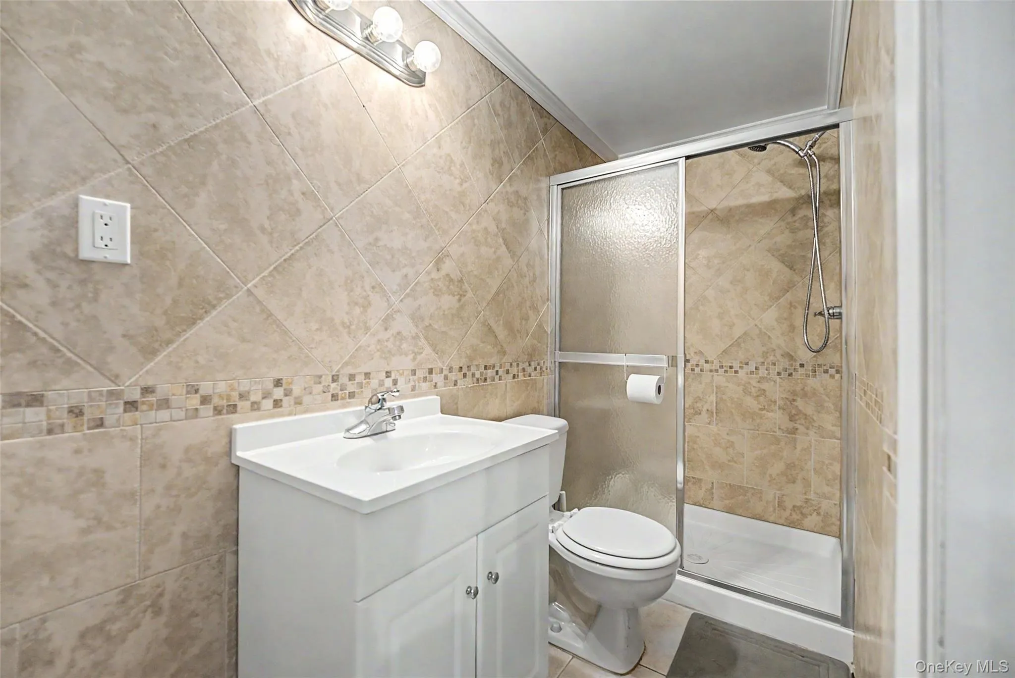 14 Laurel Place, Hempstead, NY, 5 Bedrooms Bedrooms, 7 Rooms Rooms,2 BathroomsBathrooms,Residential,For Rent,Laurel,0,1019900 14 Laurel Place, Hempstead, NY, 5 Bedrooms Bedrooms, 7 Rooms Rooms,2 BathroomsBathrooms,Residential,For Rent,Laurel,0,1019900