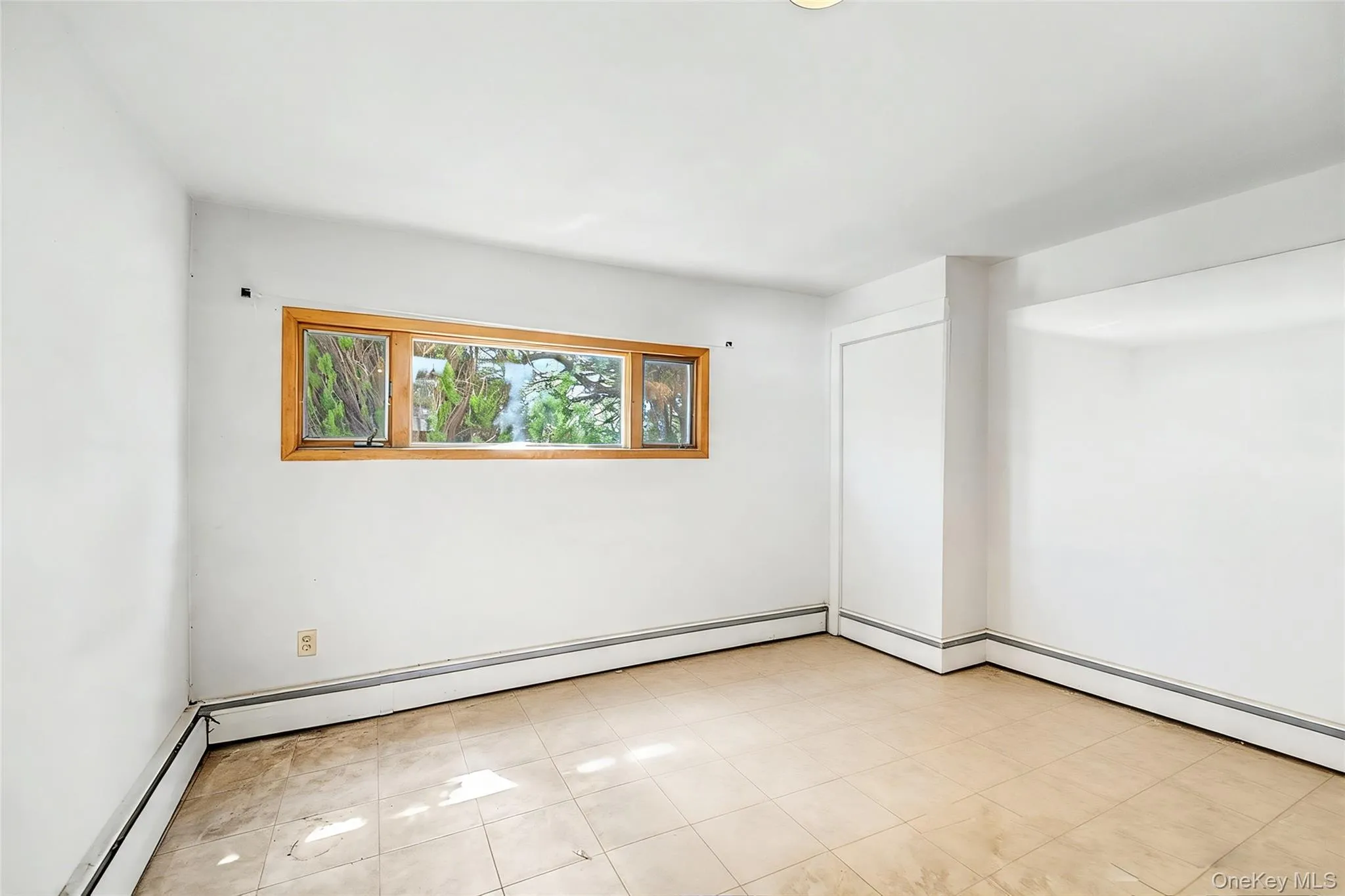 14 Laurel Place, Hempstead, NY, 5 Bedrooms Bedrooms, 7 Rooms Rooms,2 BathroomsBathrooms,Residential,For Rent,Laurel,0,1019900 14 Laurel Place, Hempstead, NY, 5 Bedrooms Bedrooms, 7 Rooms Rooms,2 BathroomsBathrooms,Residential,For Rent,Laurel,0,1019900