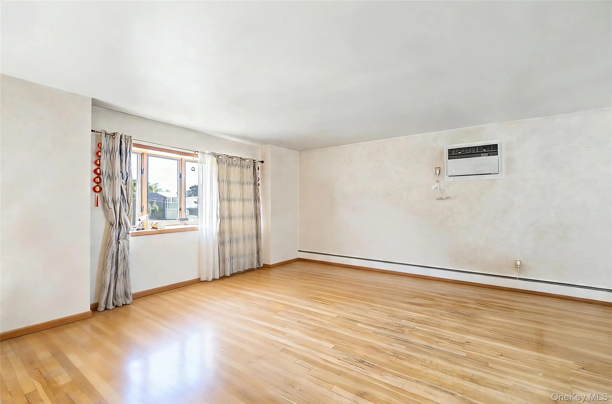 14 Laurel Place, Hempstead, NY, 5 Bedrooms Bedrooms, 7 Rooms Rooms,2 BathroomsBathrooms,Residential,For Rent,Laurel,0,1019900 14 Laurel Place, Hempstead, NY, 5 Bedrooms Bedrooms, 7 Rooms Rooms,2 BathroomsBathrooms,Residential,For Rent,Laurel,0,1019900