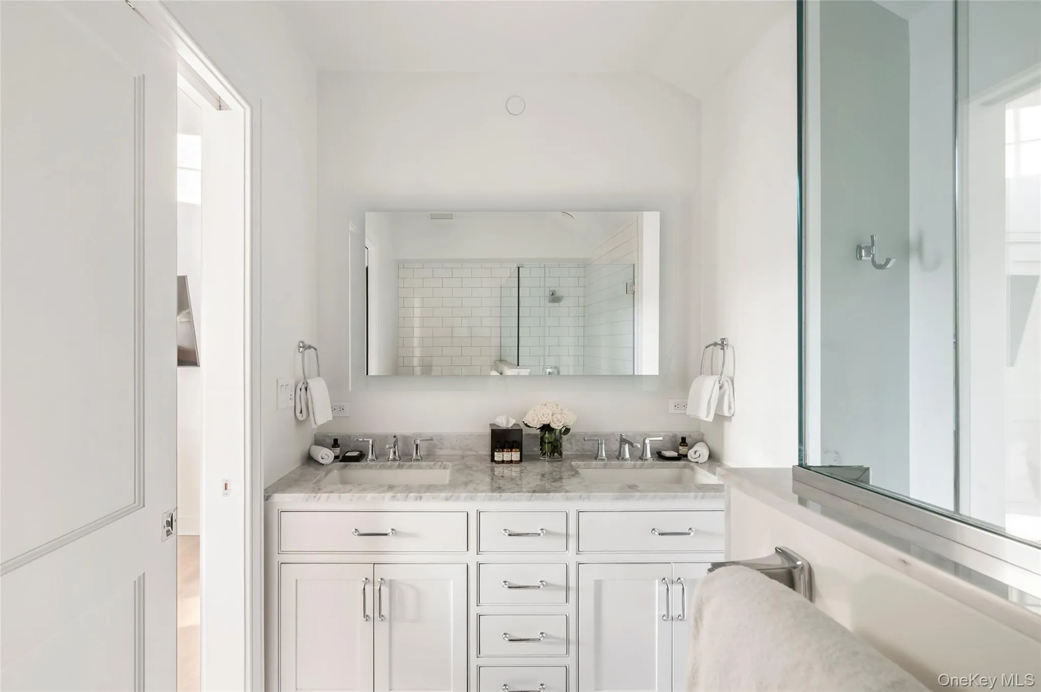57 Old Boathouse Lane, Southampton, NY, 3 Bedrooms Bedrooms, 10 Rooms Rooms,3 BathroomsBathrooms,Residential,For Rent,Old Boathouse,0,1019903 57 Old Boathouse Lane, Southampton, NY, 3 Bedrooms Bedrooms, 10 Rooms Rooms,3 BathroomsBathrooms,Residential,For Rent,Old Boathouse,0,1019903