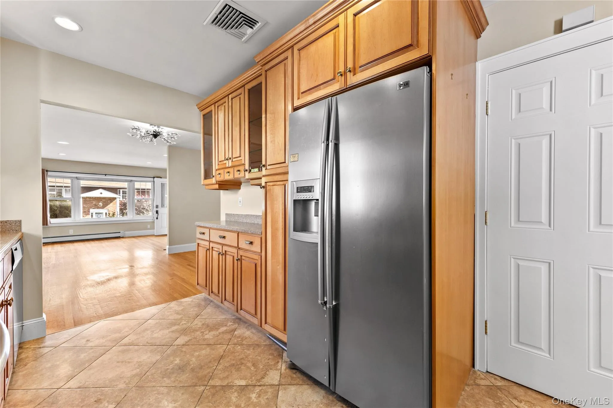 15 Pershing Avenue, Oyster Bay, NY, 3 Bedrooms Bedrooms, 8 Rooms Rooms,2 BathroomsBathrooms,Residential,For Rent,Pershing,0,1019915 15 Pershing Avenue, Oyster Bay, NY, 3 Bedrooms Bedrooms, 8 Rooms Rooms,2 BathroomsBathrooms,Residential,For Rent,Pershing,0,1019915