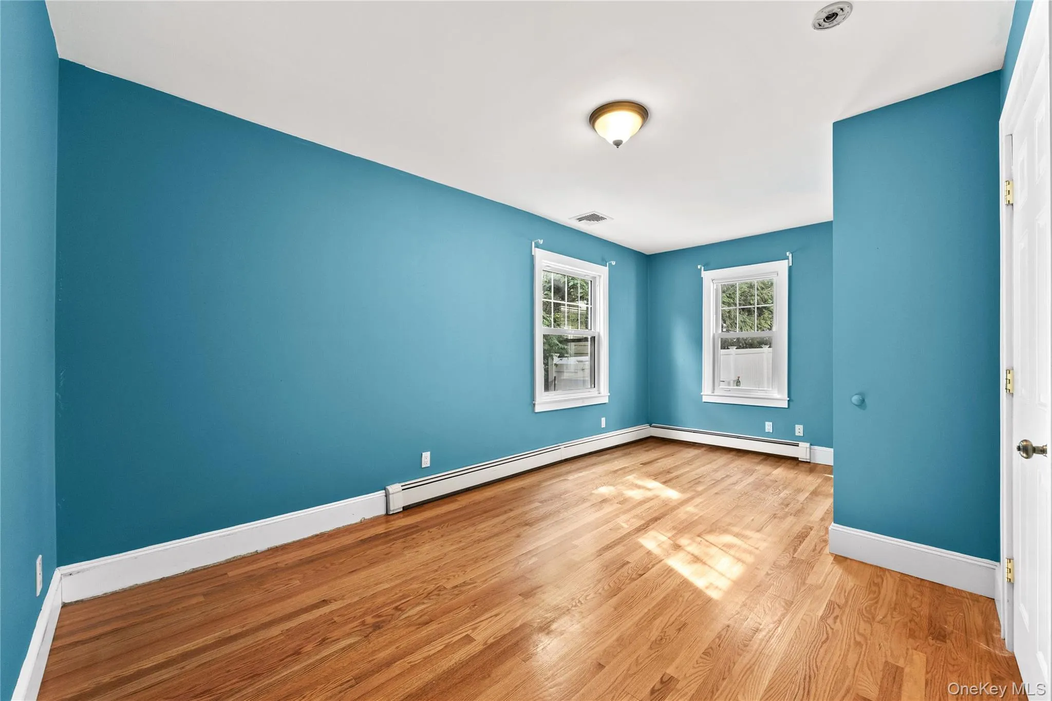 15 Pershing Avenue, Oyster Bay, NY, 3 Bedrooms Bedrooms, 8 Rooms Rooms,2 BathroomsBathrooms,Residential,For Rent,Pershing,0,1019915 15 Pershing Avenue, Oyster Bay, NY, 3 Bedrooms Bedrooms, 8 Rooms Rooms,2 BathroomsBathrooms,Residential,For Rent,Pershing,0,1019915
