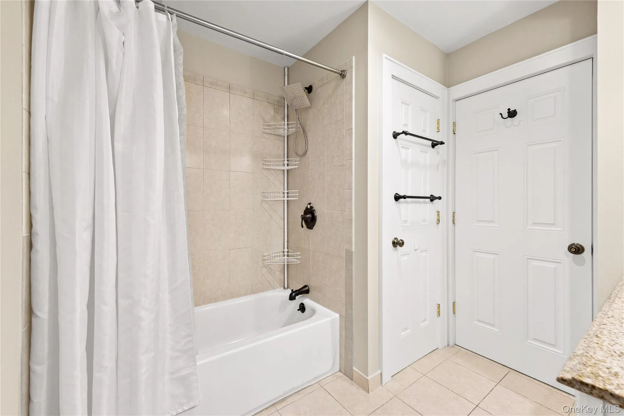 15 Pershing Avenue, Oyster Bay, NY, 3 Bedrooms Bedrooms, 8 Rooms Rooms,2 BathroomsBathrooms,Residential,For Rent,Pershing,0,1019915 15 Pershing Avenue, Oyster Bay, NY, 3 Bedrooms Bedrooms, 8 Rooms Rooms,2 BathroomsBathrooms,Residential,For Rent,Pershing,0,1019915