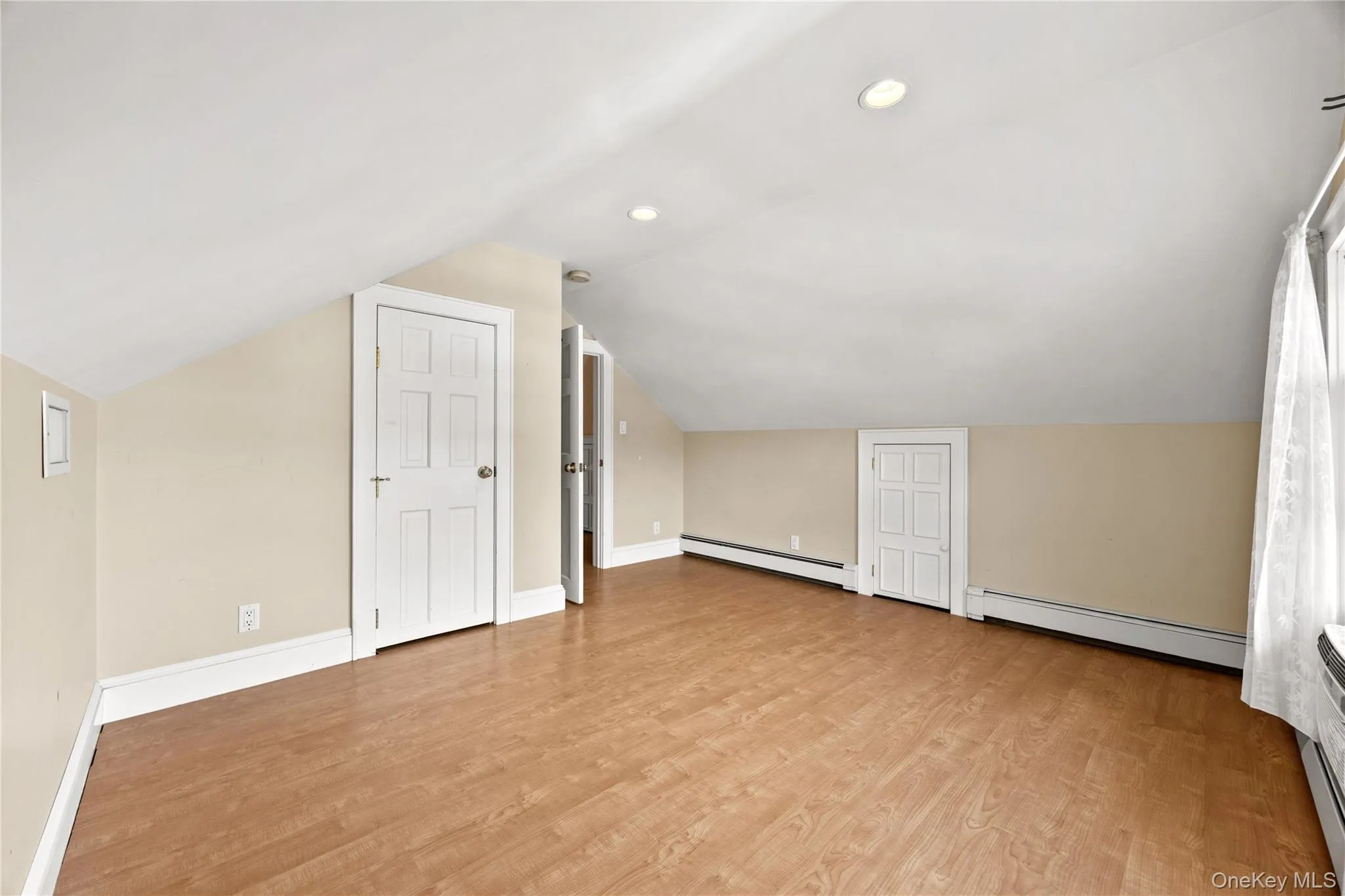 15 Pershing Avenue, Oyster Bay, NY, 3 Bedrooms Bedrooms, 8 Rooms Rooms,2 BathroomsBathrooms,Residential,For Rent,Pershing,0,1019915 15 Pershing Avenue, Oyster Bay, NY, 3 Bedrooms Bedrooms, 8 Rooms Rooms,2 BathroomsBathrooms,Residential,For Rent,Pershing,0,1019915