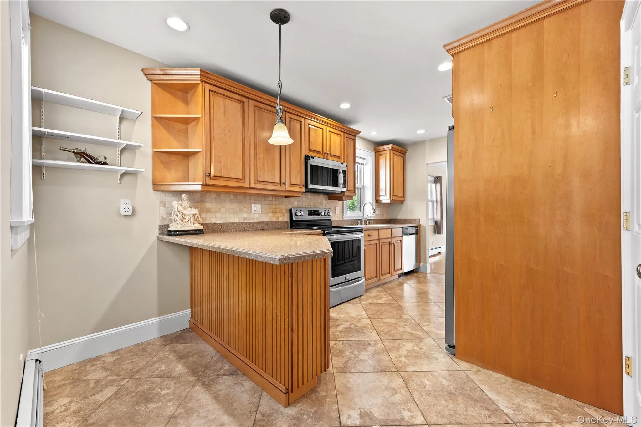 15 Pershing Avenue, Oyster Bay, NY, 3 Bedrooms Bedrooms, 8 Rooms Rooms,2 BathroomsBathrooms,Residential,For Rent,Pershing,0,1019915 15 Pershing Avenue, Oyster Bay, NY, 3 Bedrooms Bedrooms, 8 Rooms Rooms,2 BathroomsBathrooms,Residential,For Rent,Pershing,0,1019915