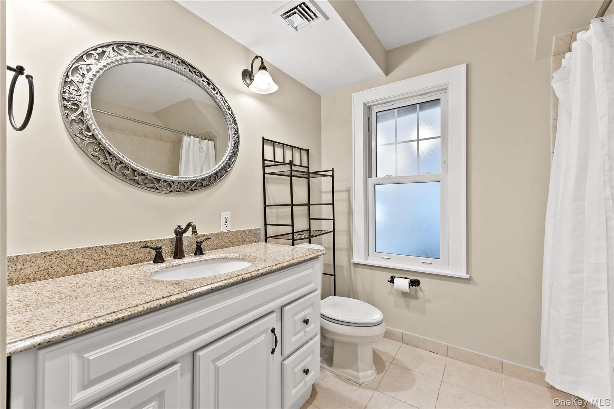 15 Pershing Avenue, Oyster Bay, NY, 3 Bedrooms Bedrooms, 8 Rooms Rooms,2 BathroomsBathrooms,Residential,For Rent,Pershing,0,1019915 15 Pershing Avenue, Oyster Bay, NY, 3 Bedrooms Bedrooms, 8 Rooms Rooms,2 BathroomsBathrooms,Residential,For Rent,Pershing,0,1019915