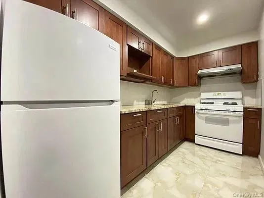 5745 74th Street, New York, NY, 1 Bedroom Bedrooms, 3 Rooms Rooms,1 BathroomBathrooms,Residential Lease,For Rent,74th,0,1019917 5745 74th Street, New York, NY, 1 Bedroom Bedrooms, 3 Rooms Rooms,1 BathroomBathrooms,Residential Lease,For Rent,74th,0,1019917