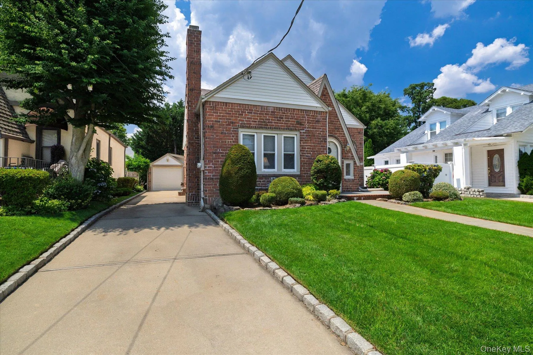 75 Wagg Avenue, Hempstead, NY, 3 Bedrooms Bedrooms, 6 Rooms Rooms,3 BathroomsBathrooms,Residential,For Rent,Wagg,0,1019923 75 Wagg Avenue, Hempstead, NY, 3 Bedrooms Bedrooms, 6 Rooms Rooms,3 BathroomsBathrooms,Residential,For Rent,Wagg,0,1019923