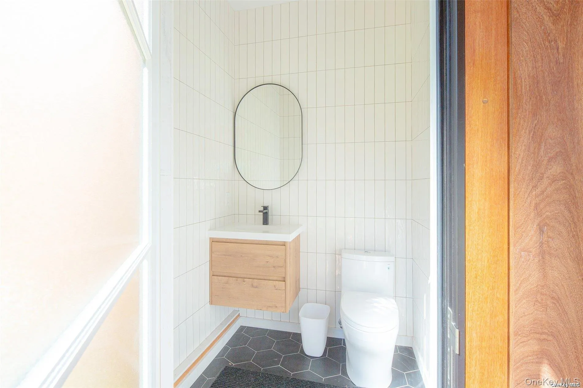 32 Inlet Road, Southampton, NY, 3 Bedrooms Bedrooms, 9 Rooms Rooms,2 BathroomsBathrooms,Residential,For Rent,Inlet,0,1019925 32 Inlet Road, Southampton, NY, 3 Bedrooms Bedrooms, 9 Rooms Rooms,2 BathroomsBathrooms,Residential,For Rent,Inlet,0,1019925