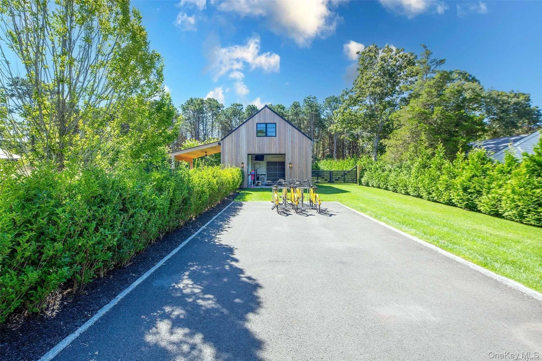 32 Inlet Road, Southampton, NY, 3 Bedrooms Bedrooms, 9 Rooms Rooms,2 BathroomsBathrooms,Residential,For Rent,Inlet,0,1019925 32 Inlet Road, Southampton, NY, 3 Bedrooms Bedrooms, 9 Rooms Rooms,2 BathroomsBathrooms,Residential,For Rent,Inlet,0,1019925