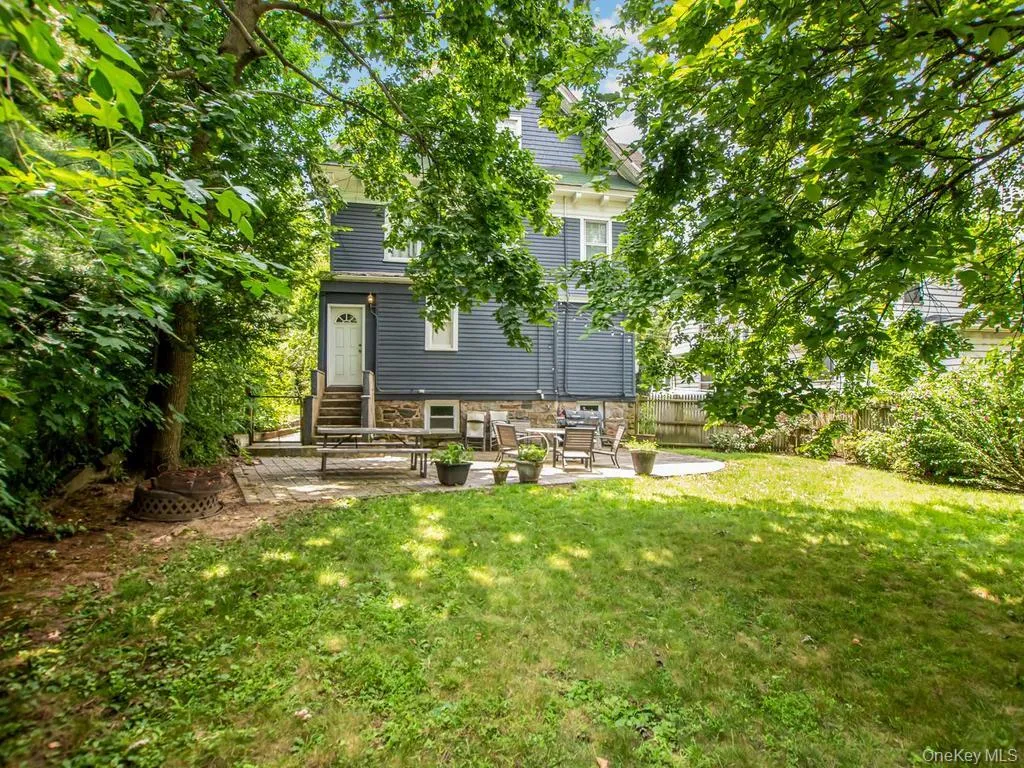 101 Belvedere Drive, Yonkers, NY, 7 Bedrooms Bedrooms, 10 Rooms Rooms,3 BathroomsBathrooms,Residential,For Rent,Belvedere,0,1019933 101 Belvedere Drive, Yonkers, NY, 7 Bedrooms Bedrooms, 10 Rooms Rooms,3 BathroomsBathrooms,Residential,For Rent,Belvedere,0,1019933