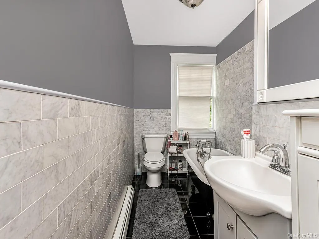 3rd floor bath 3rd floor bath