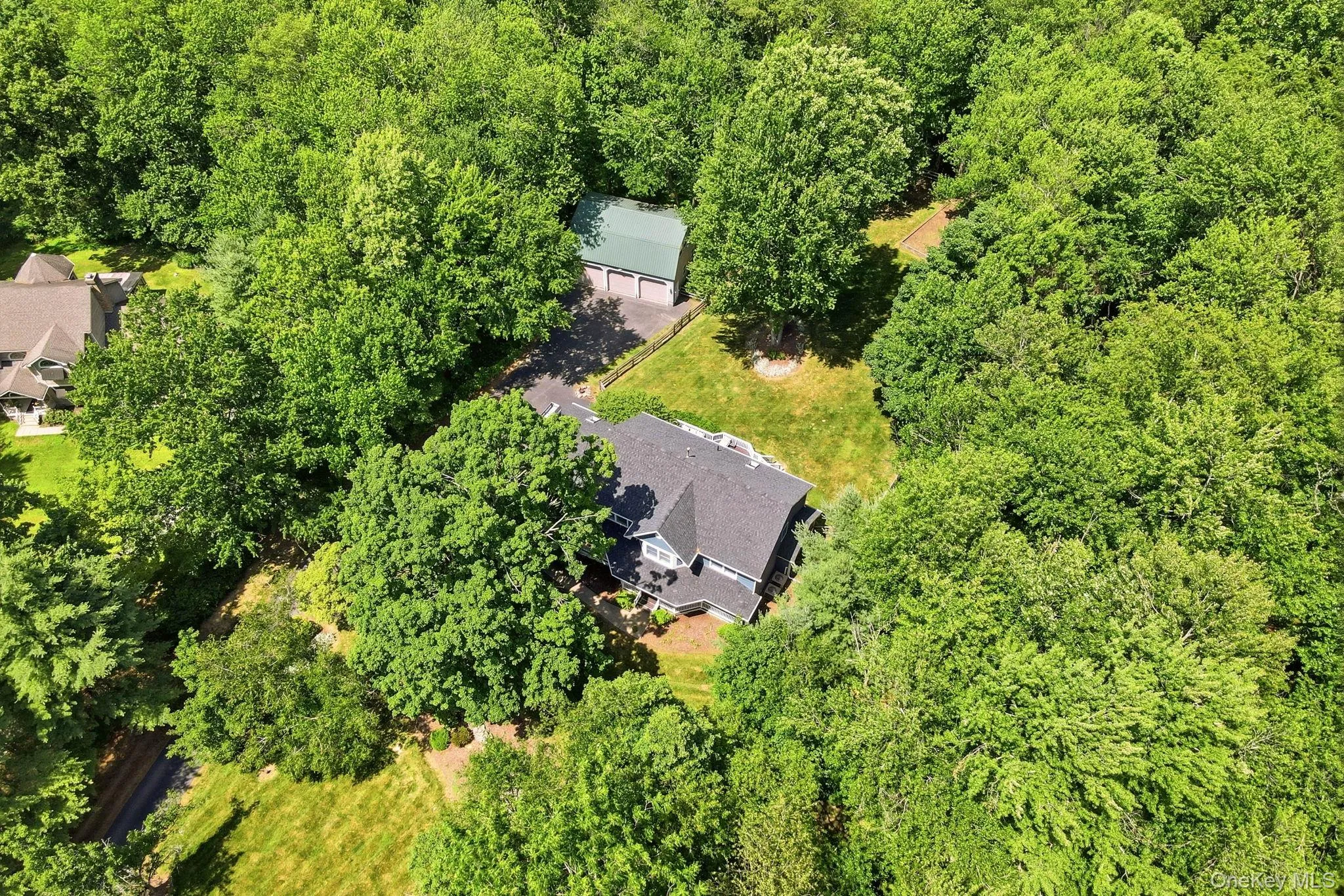 8 Sills Court, Warwick (town), NY, 4 Bedrooms Bedrooms, 9 Rooms Rooms,3 BathroomsBathrooms,Residential,For Rent,Sills,0,1019935 8 Sills Court, Warwick (town), NY, 4 Bedrooms Bedrooms, 9 Rooms Rooms,3 BathroomsBathrooms,Residential,For Rent,Sills,0,1019935