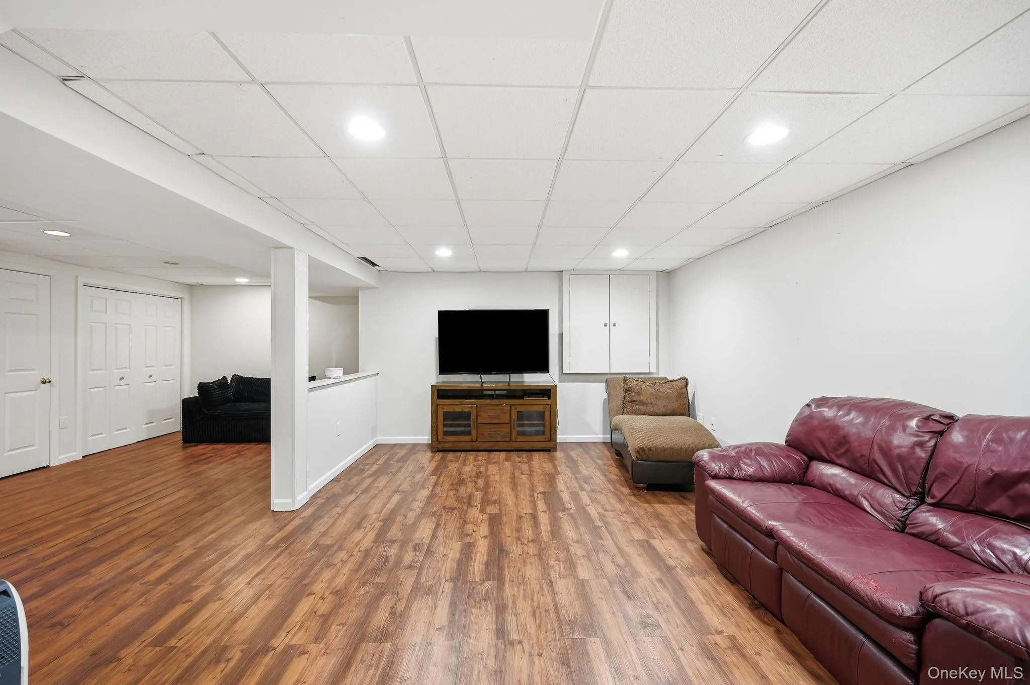 8 Sills Court, Warwick (town), NY, 4 Bedrooms Bedrooms, 9 Rooms Rooms,3 BathroomsBathrooms,Residential,For Rent,Sills,0,1019935 8 Sills Court, Warwick (town), NY, 4 Bedrooms Bedrooms, 9 Rooms Rooms,3 BathroomsBathrooms,Residential,For Rent,Sills,0,1019935