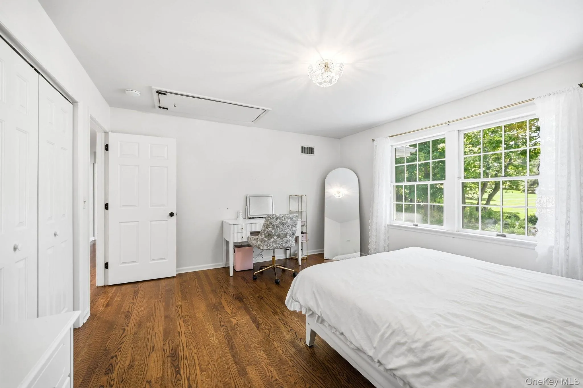 8 Sills Court, Warwick (town), NY, 4 Bedrooms Bedrooms, 9 Rooms Rooms,3 BathroomsBathrooms,Residential,For Rent,Sills,0,1019935 8 Sills Court, Warwick (town), NY, 4 Bedrooms Bedrooms, 9 Rooms Rooms,3 BathroomsBathrooms,Residential,For Rent,Sills,0,1019935