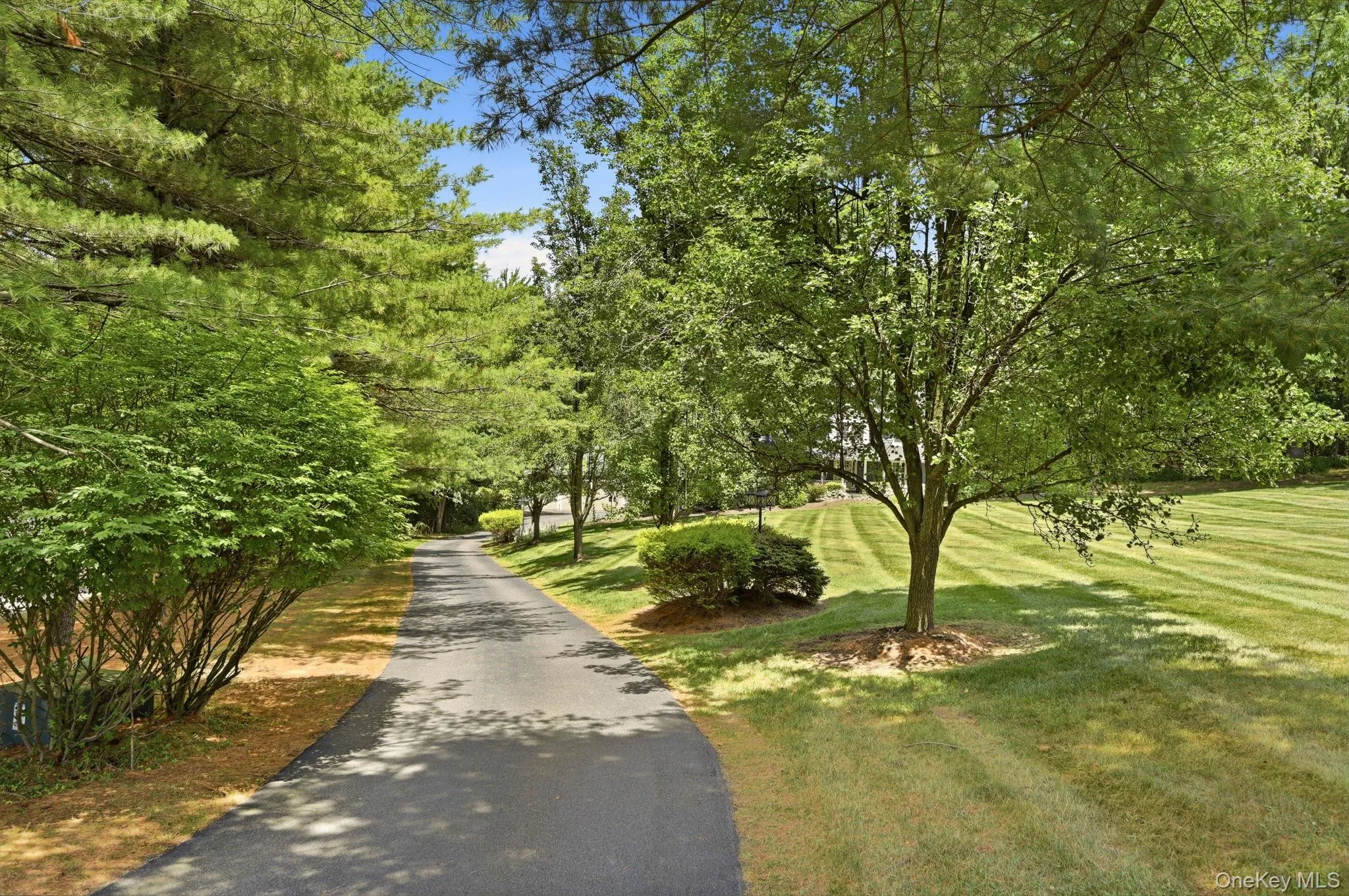 8 Sills Court, Warwick (town), NY, 4 Bedrooms Bedrooms, 9 Rooms Rooms,3 BathroomsBathrooms,Residential,For Rent,Sills,0,1019935 8 Sills Court, Warwick (town), NY, 4 Bedrooms Bedrooms, 9 Rooms Rooms,3 BathroomsBathrooms,Residential,For Rent,Sills,0,1019935