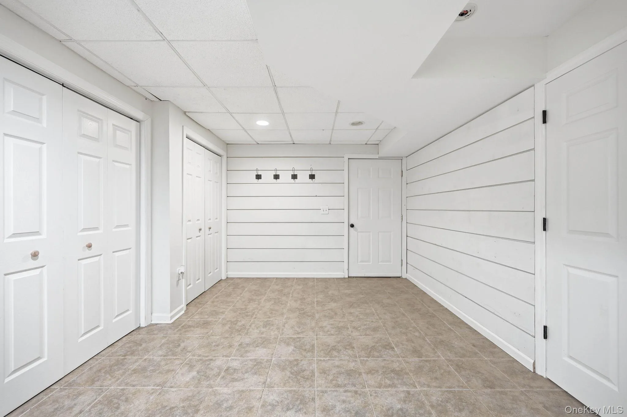 8 Sills Court, Warwick (town), NY, 4 Bedrooms Bedrooms, 9 Rooms Rooms,3 BathroomsBathrooms,Residential,For Rent,Sills,0,1019935 8 Sills Court, Warwick (town), NY, 4 Bedrooms Bedrooms, 9 Rooms Rooms,3 BathroomsBathrooms,Residential,For Rent,Sills,0,1019935