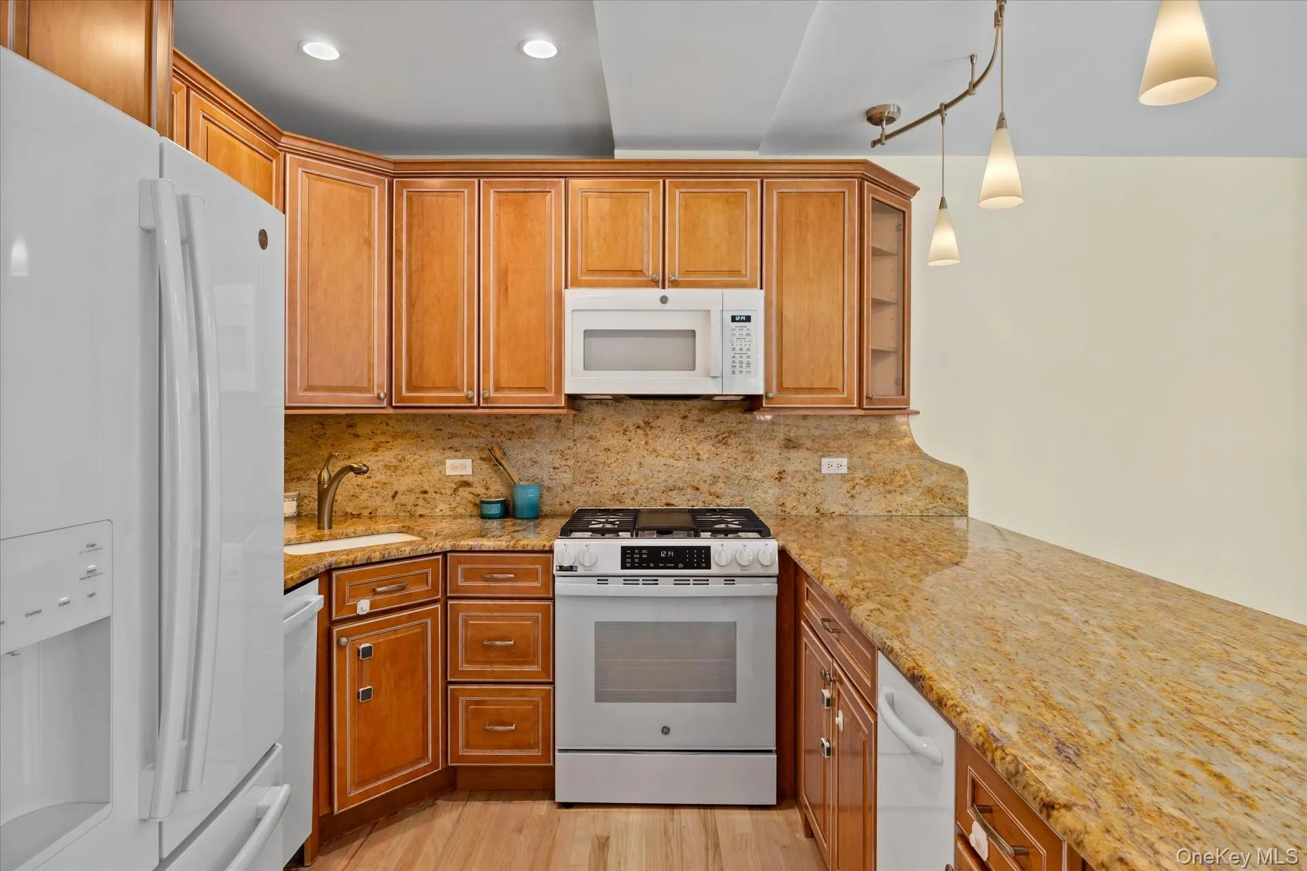 188 Beach 101st Street, New York, NY, 2 Bedrooms Bedrooms, 5 Rooms Rooms,2 BathroomsBathrooms,Residential,For Rent,Beach 101st,0,1019938 188 Beach 101st Street, New York, NY, 2 Bedrooms Bedrooms, 5 Rooms Rooms,2 BathroomsBathrooms,Residential,For Rent,Beach 101st,0,1019938