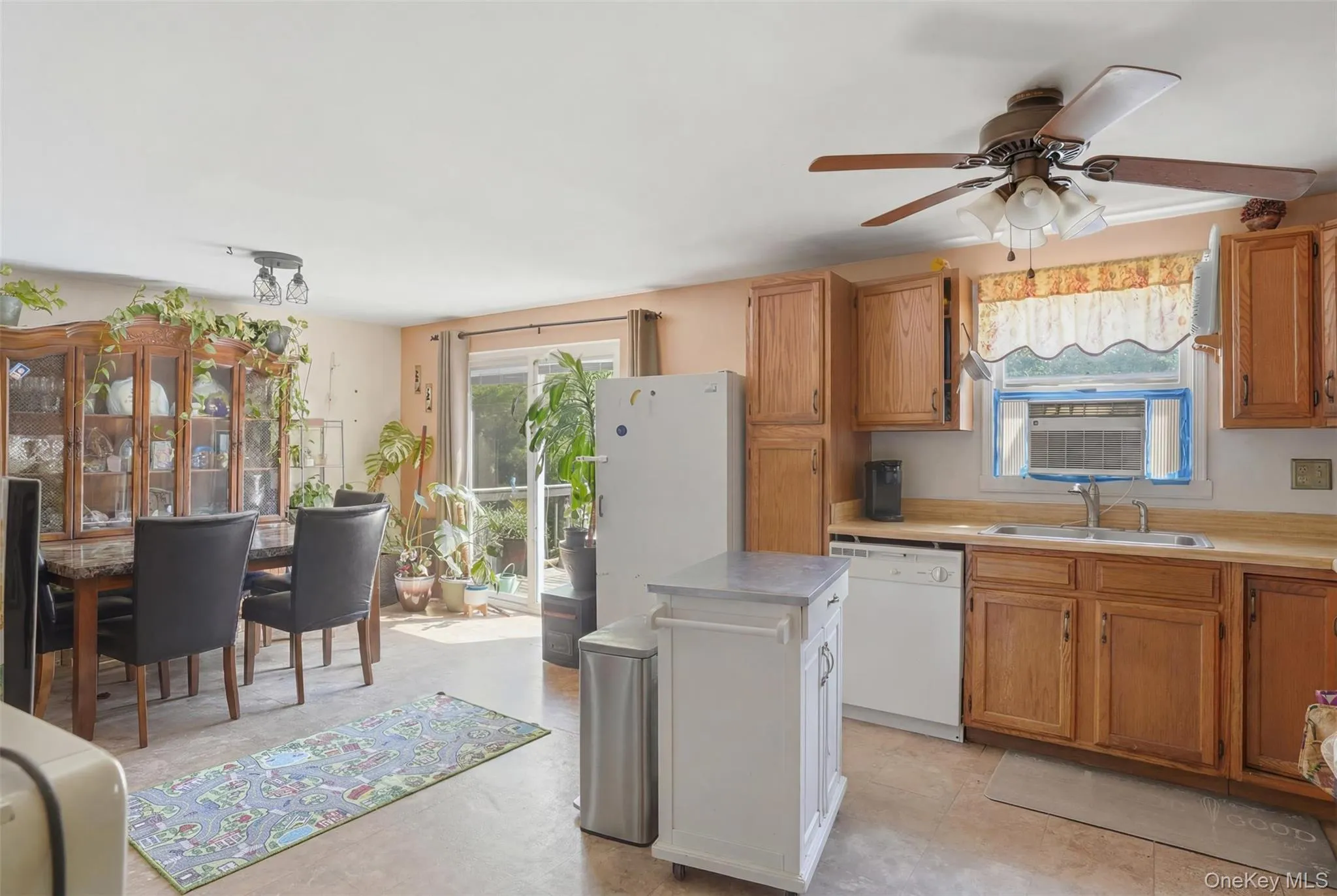 4 Riverside Drive, Shawangunk, NY, 4 Bedrooms Bedrooms, 9 Rooms Rooms,3 BathroomsBathrooms,Residential,For Rent,Riverside,0,1019939 4 Riverside Drive, Shawangunk, NY, 4 Bedrooms Bedrooms, 9 Rooms Rooms,3 BathroomsBathrooms,Residential,For Rent,Riverside,0,1019939