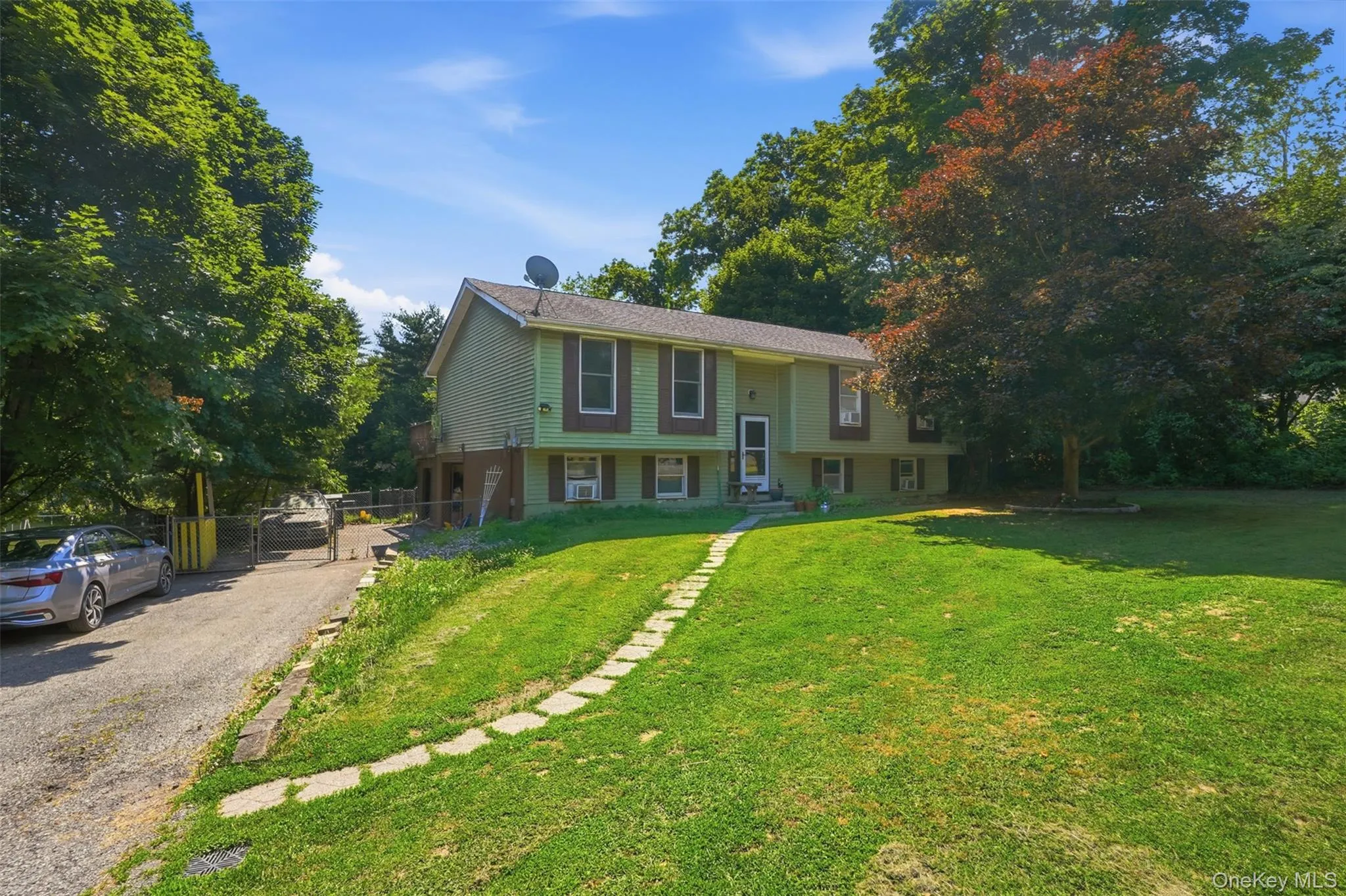 4 Riverside Drive, Shawangunk, NY, 4 Bedrooms Bedrooms, 9 Rooms Rooms,3 BathroomsBathrooms,Residential,For Rent,Riverside,0,1019939 4 Riverside Drive, Shawangunk, NY, 4 Bedrooms Bedrooms, 9 Rooms Rooms,3 BathroomsBathrooms,Residential,For Rent,Riverside,0,1019939