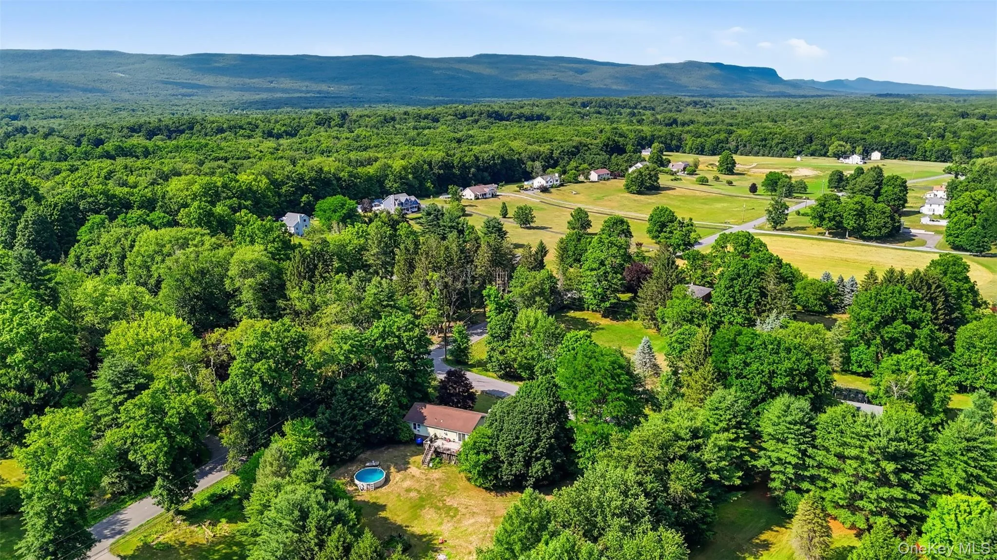 4 Riverside Drive, Shawangunk, NY, 4 Bedrooms Bedrooms, 9 Rooms Rooms,3 BathroomsBathrooms,Residential,For Rent,Riverside,0,1019939 4 Riverside Drive, Shawangunk, NY, 4 Bedrooms Bedrooms, 9 Rooms Rooms,3 BathroomsBathrooms,Residential,For Rent,Riverside,0,1019939