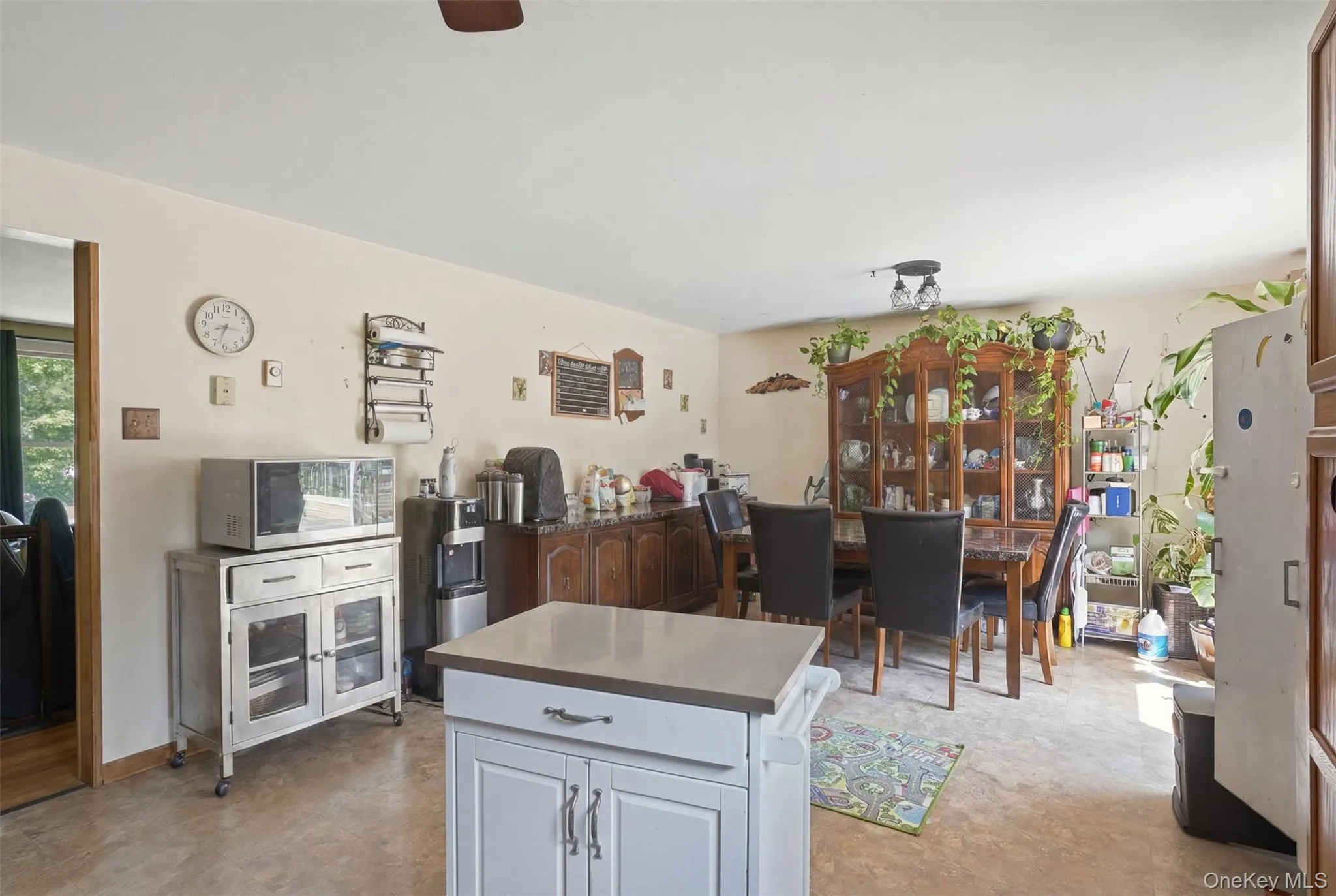 4 Riverside Drive, Shawangunk, NY, 4 Bedrooms Bedrooms, 9 Rooms Rooms,3 BathroomsBathrooms,Residential,For Rent,Riverside,0,1019939 4 Riverside Drive, Shawangunk, NY, 4 Bedrooms Bedrooms, 9 Rooms Rooms,3 BathroomsBathrooms,Residential,For Rent,Riverside,0,1019939